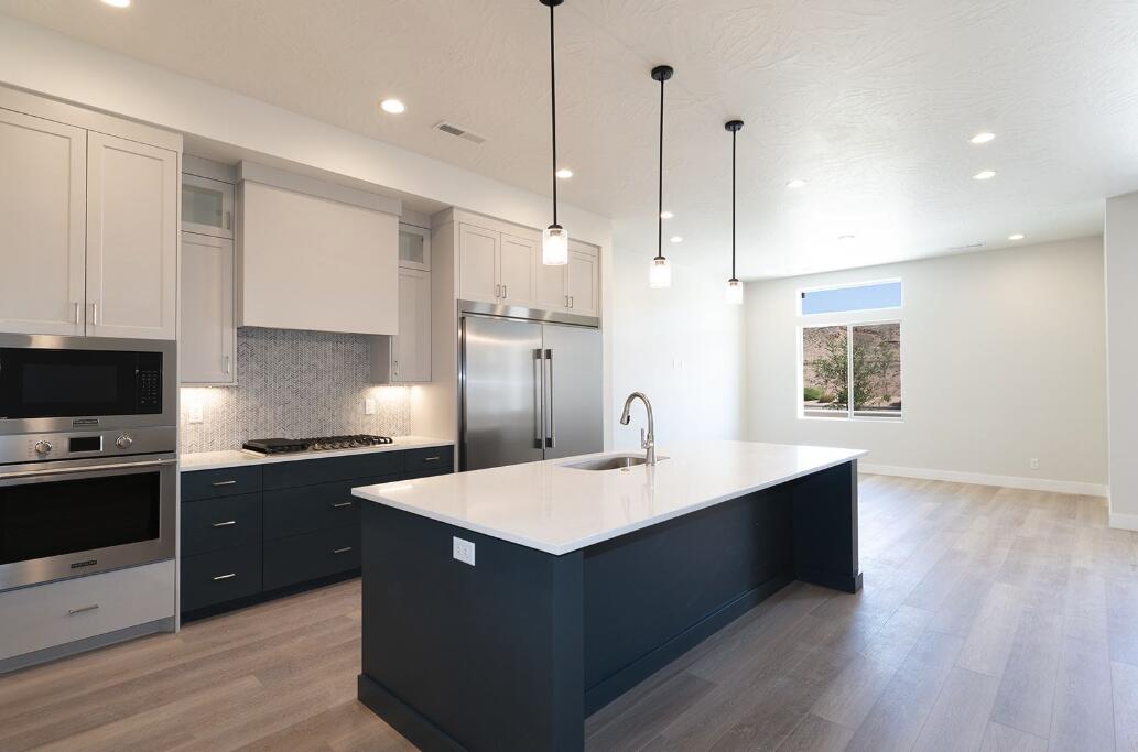 ATKINVILLE TOWNHOMES AT DESERT COLOR - Residential