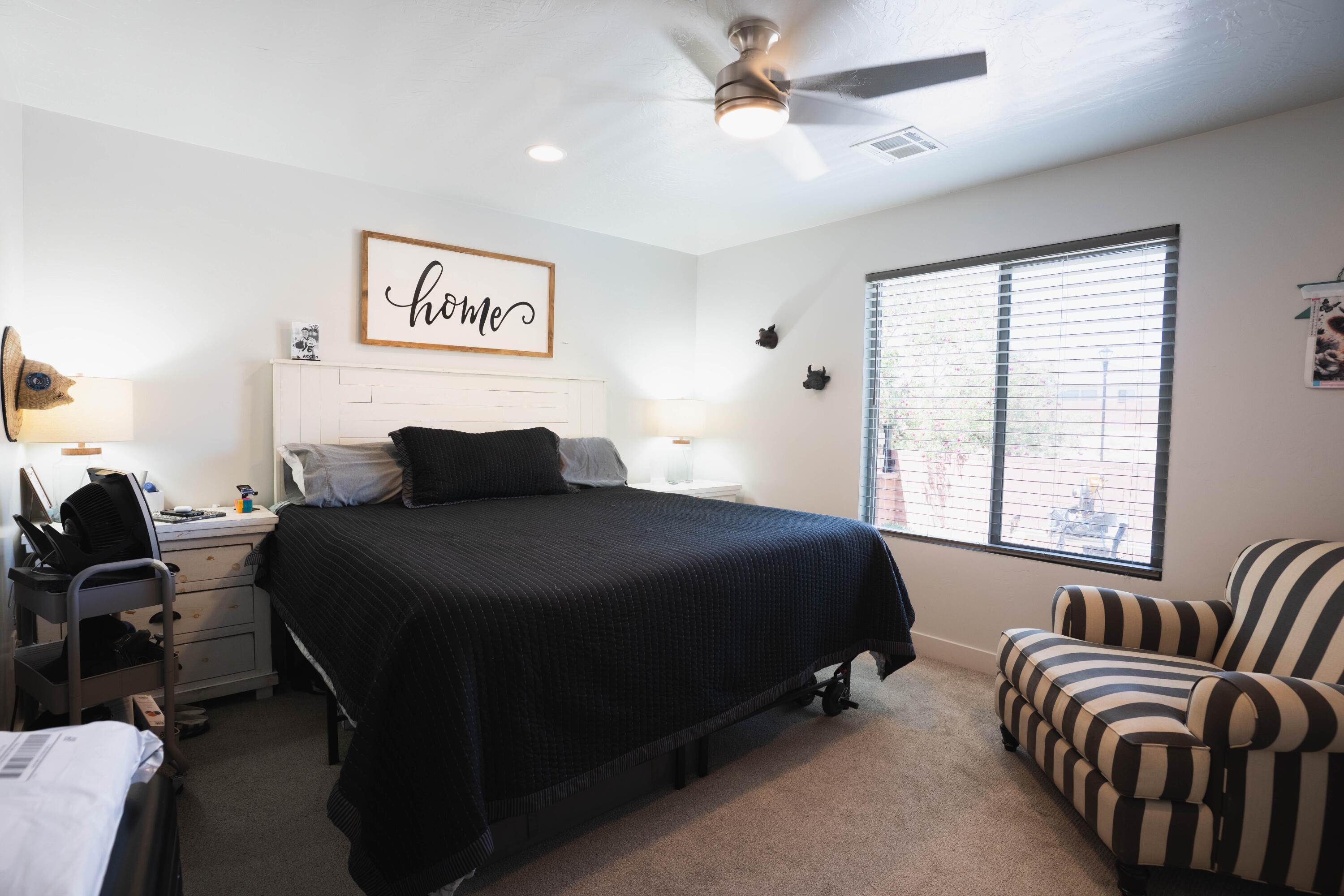 DESERT HOLLOW - Residential