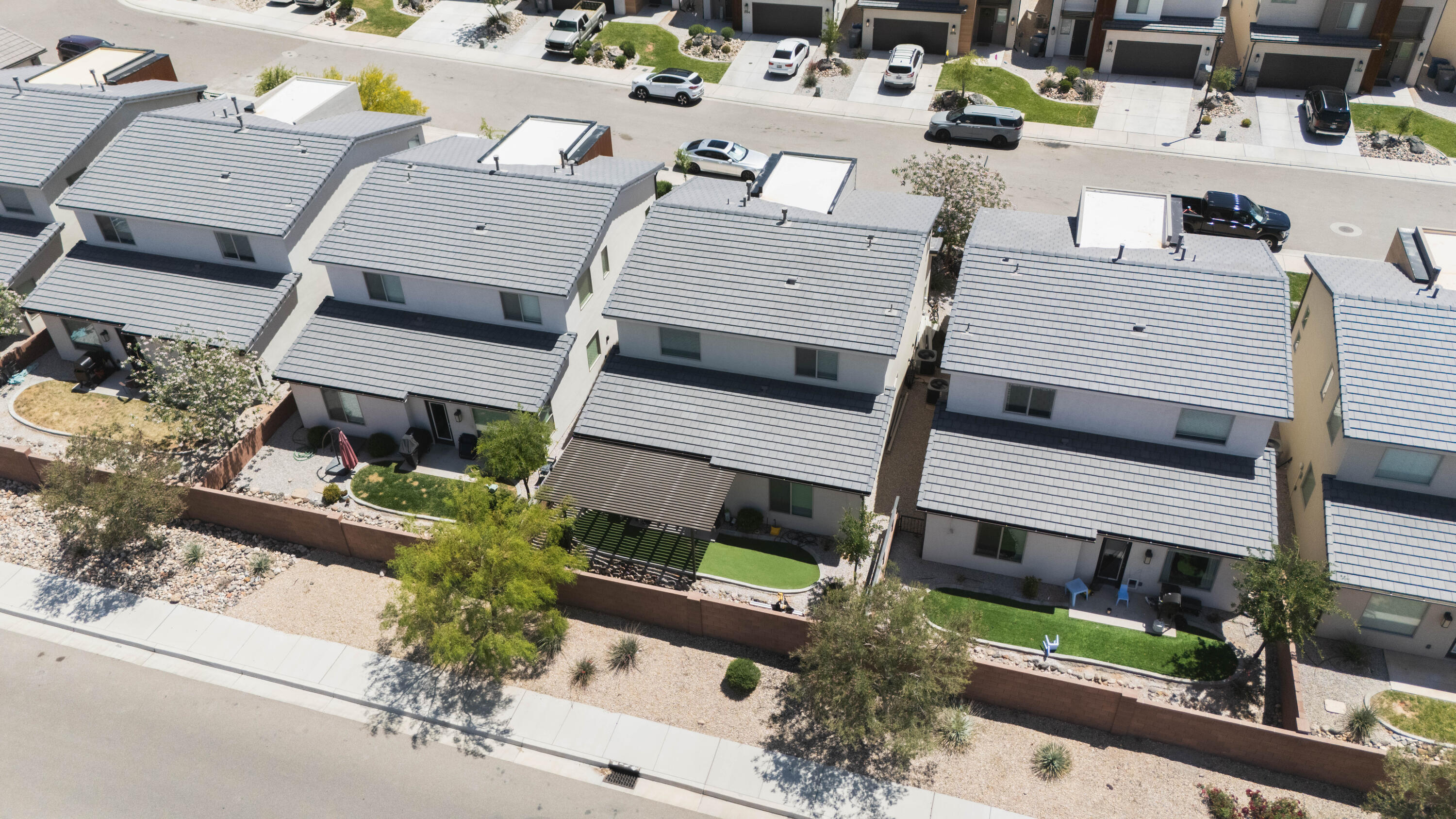 DESERT HOLLOW - Residential