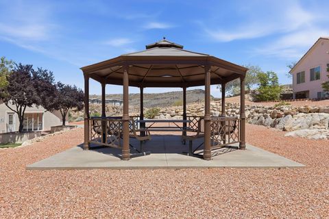 Tiny photo for 1360 E Telegraph ST #5, Washington, UT 84780 (MLS # 26-274066)