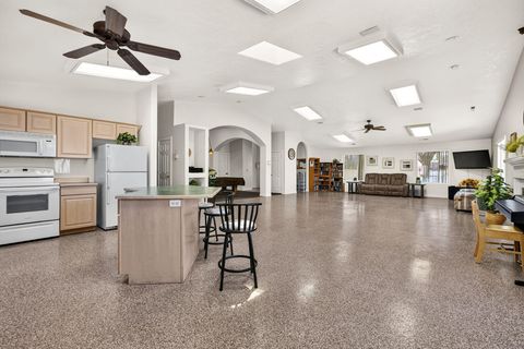 Tiny photo for 1360 E Telegraph ST #5, Washington, UT 84780 (MLS # 26-274066)