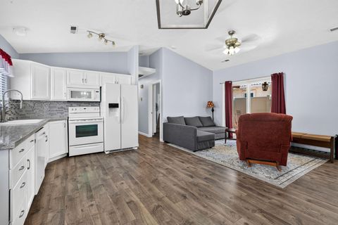 Tiny photo for 1360 E Telegraph ST #5, Washington, UT 84780 (MLS # 26-274066)
