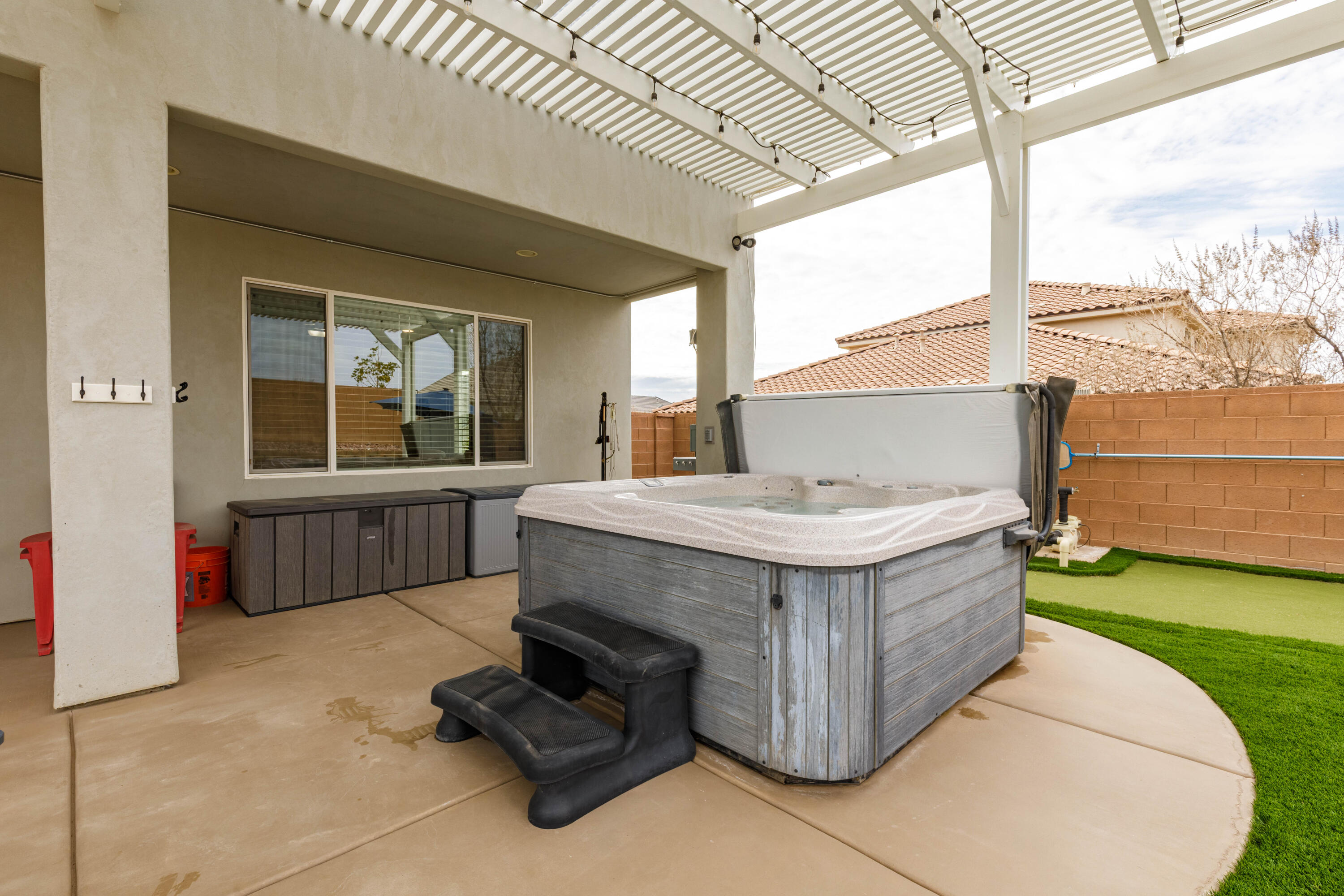 OAKWOOD ESTATES - Residential