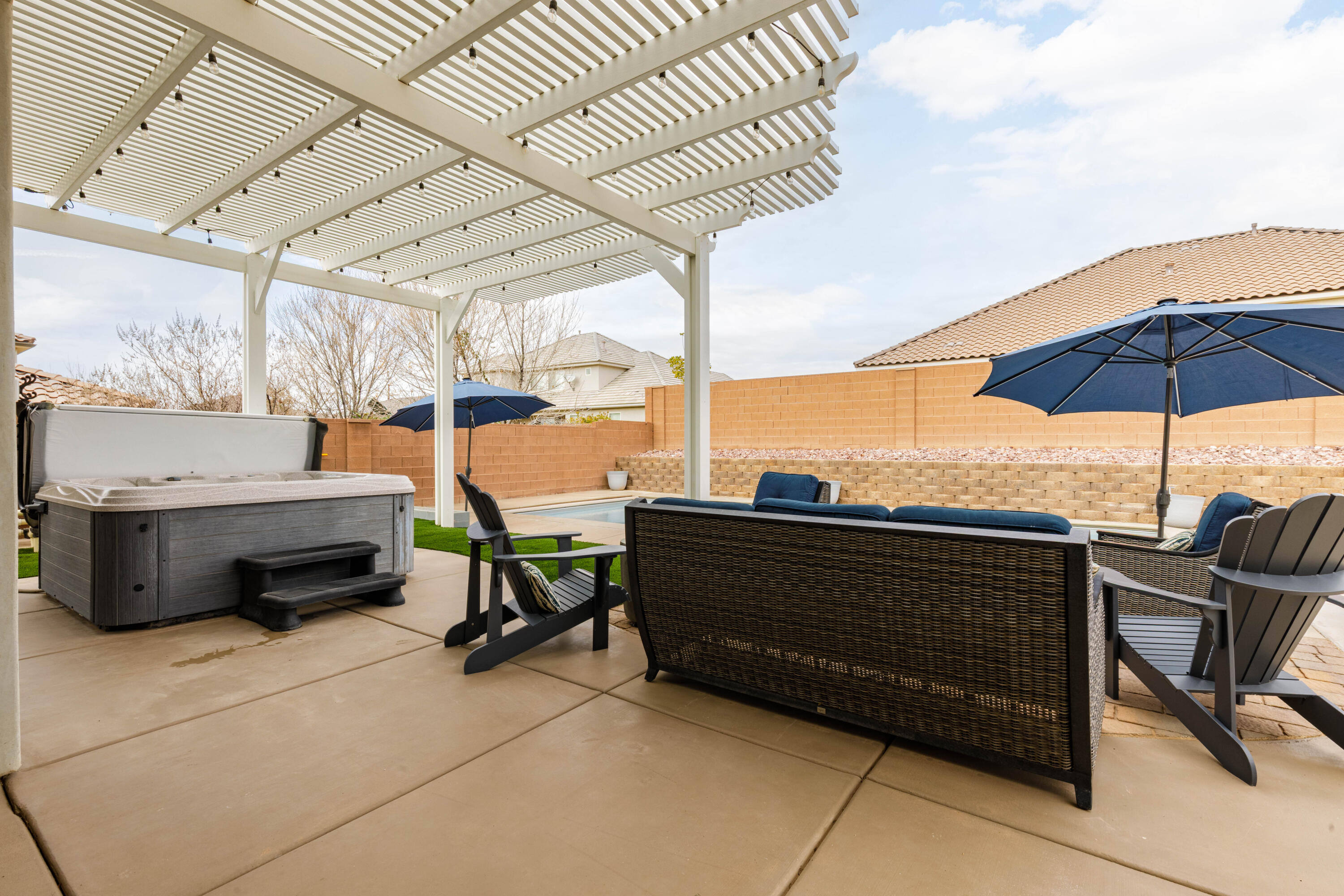 OAKWOOD ESTATES - Residential