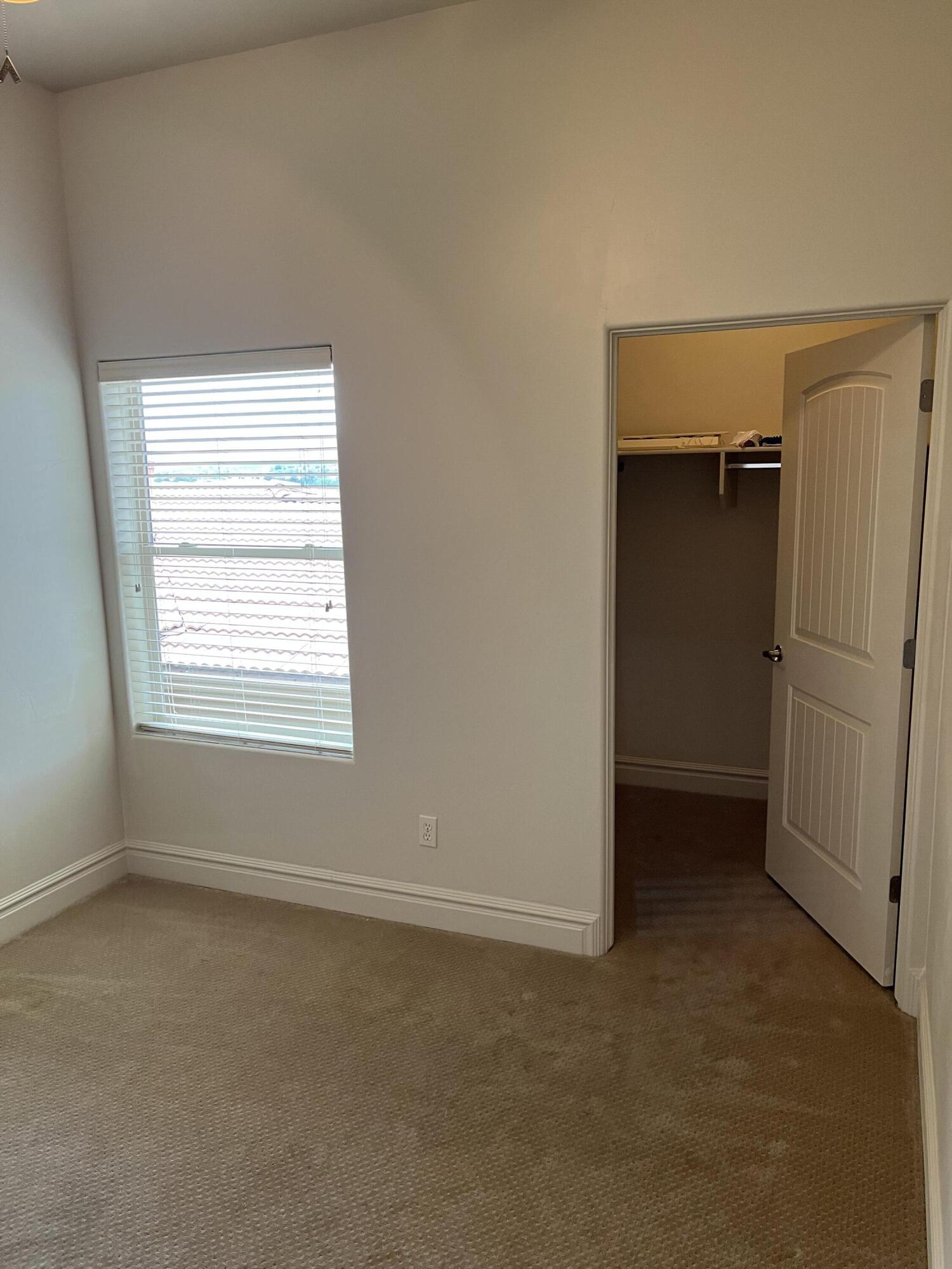 BELLA TERRAZZA AT SUNBROOK - Residential