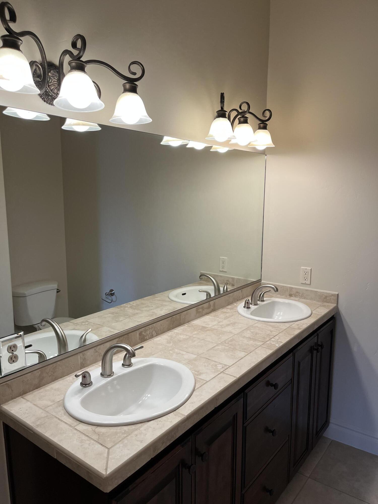 BELLA TERRAZZA AT SUNBROOK - Residential