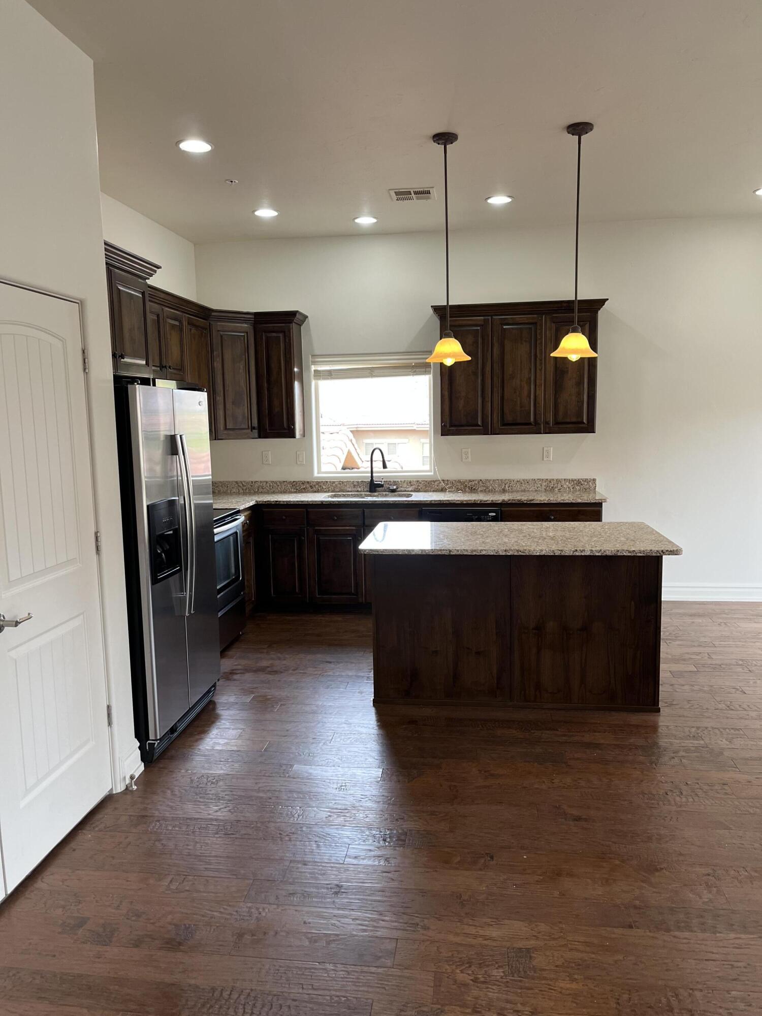 BELLA TERRAZZA AT SUNBROOK - Residential