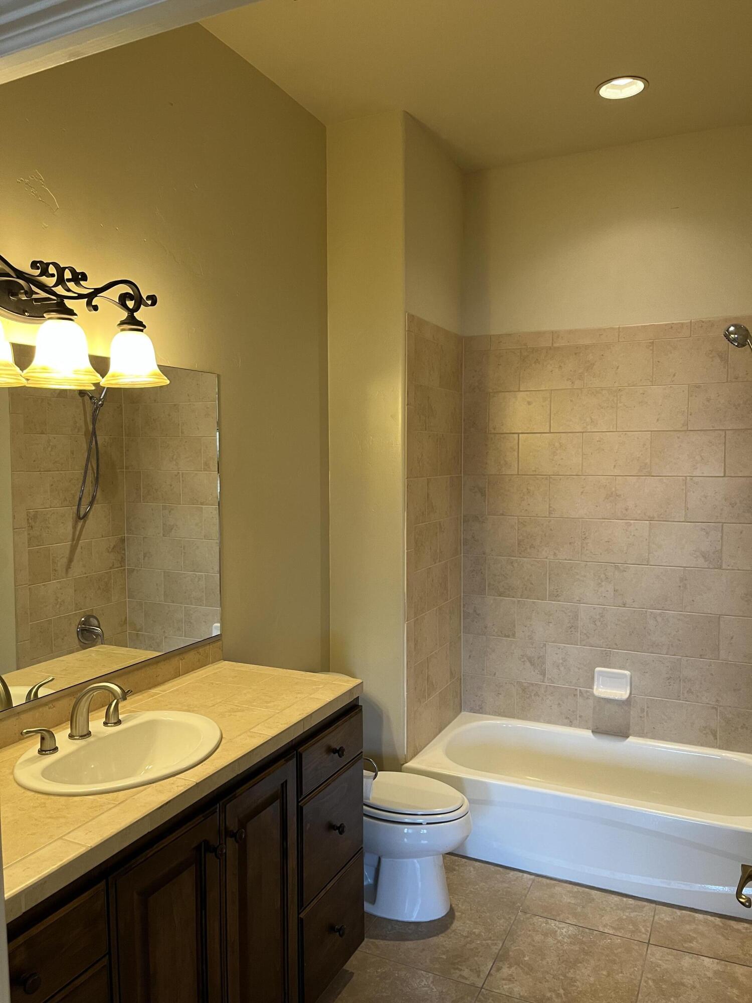 BELLA TERRAZZA AT SUNBROOK - Residential