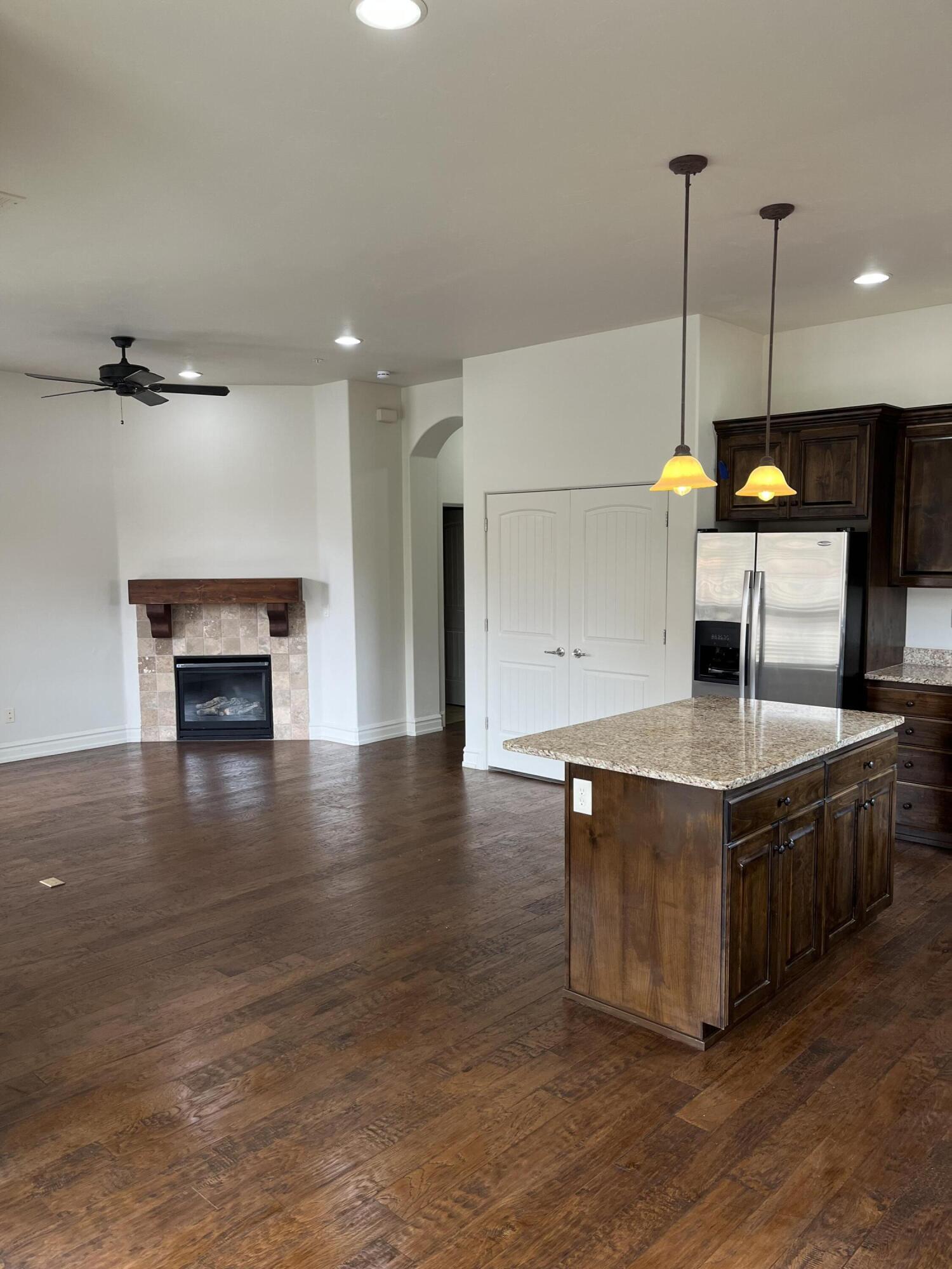 BELLA TERRAZZA AT SUNBROOK - Residential