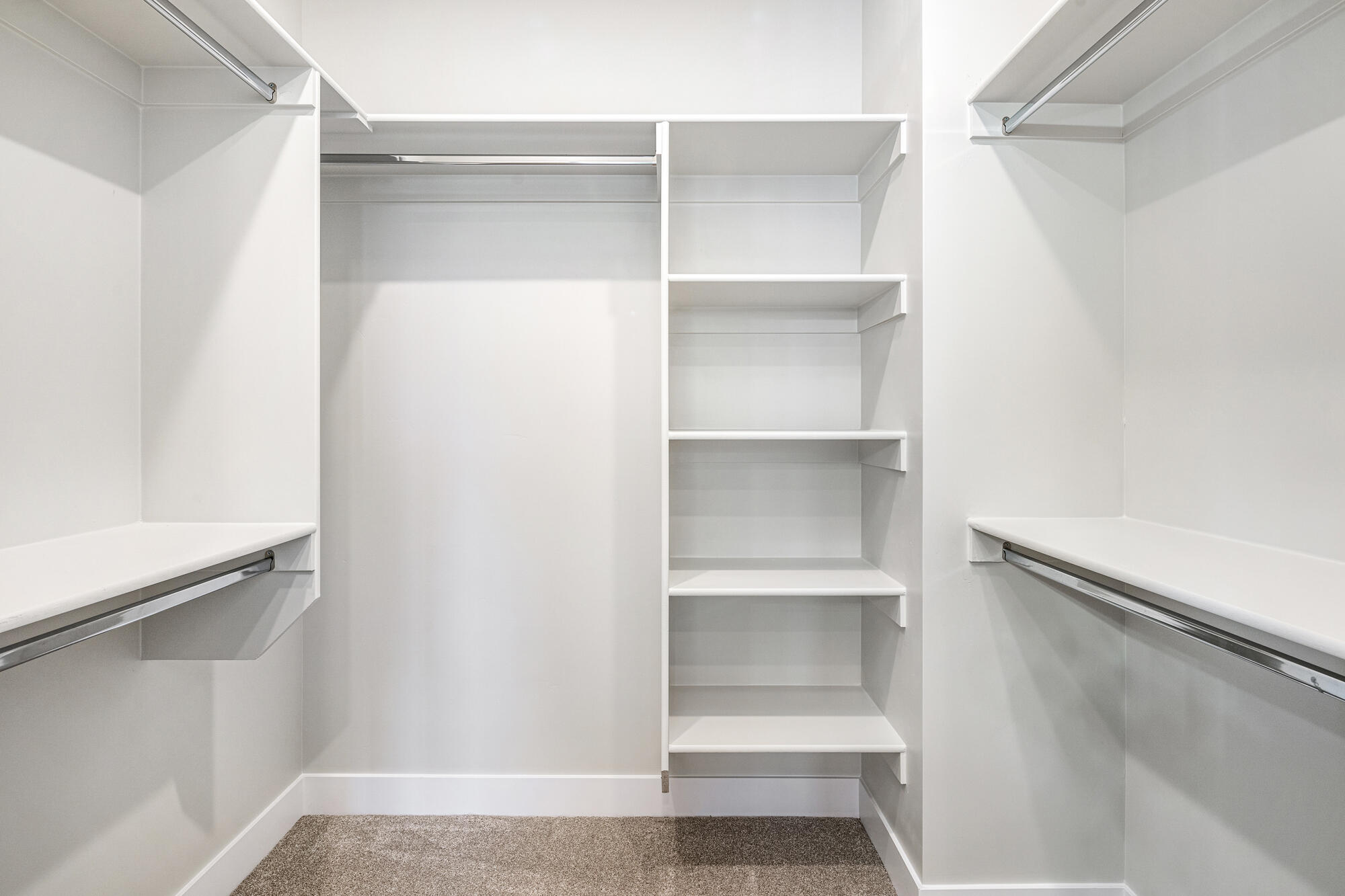 EAGLE POINTE - Residential