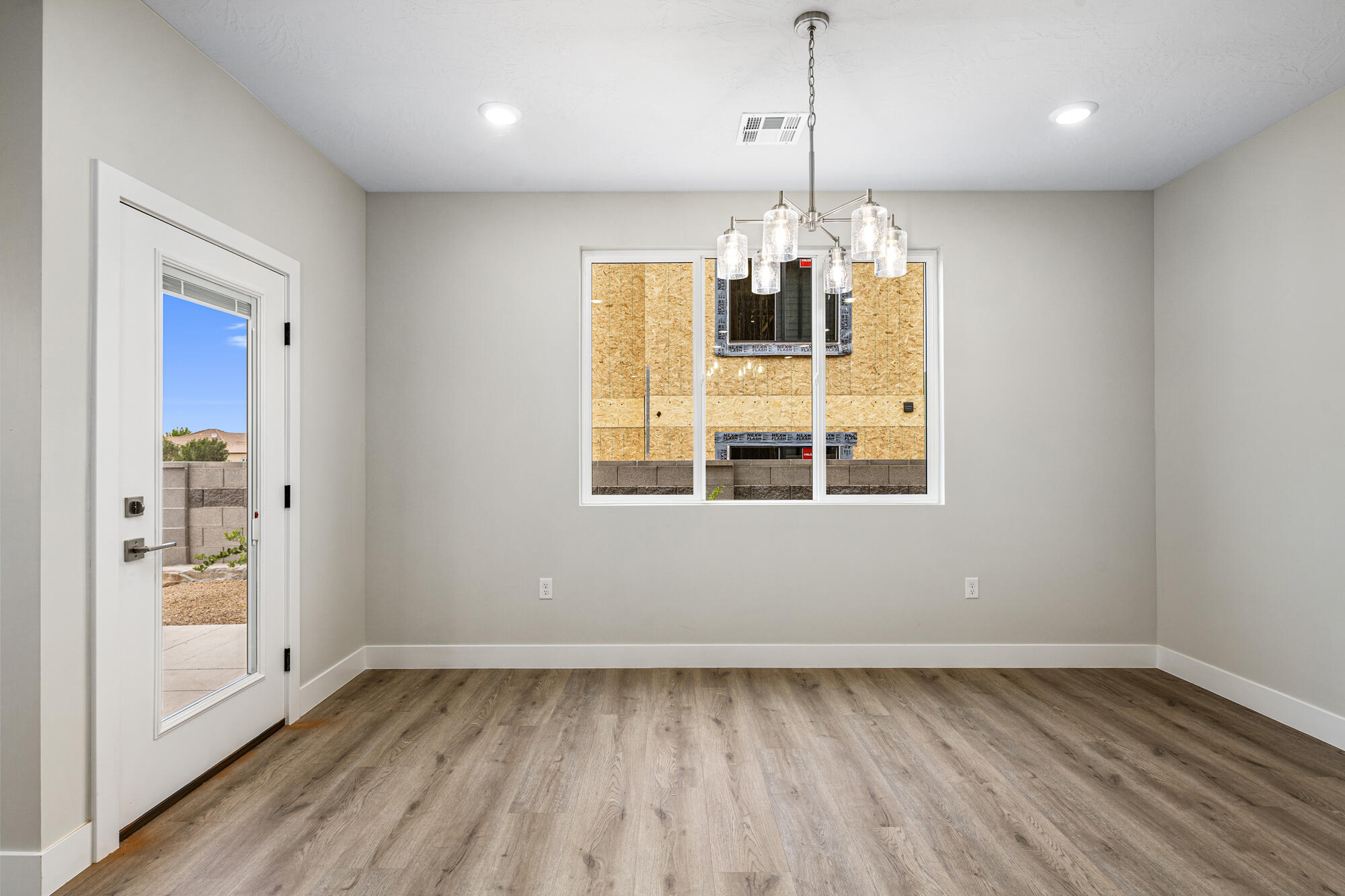 EAGLE POINTE - Residential