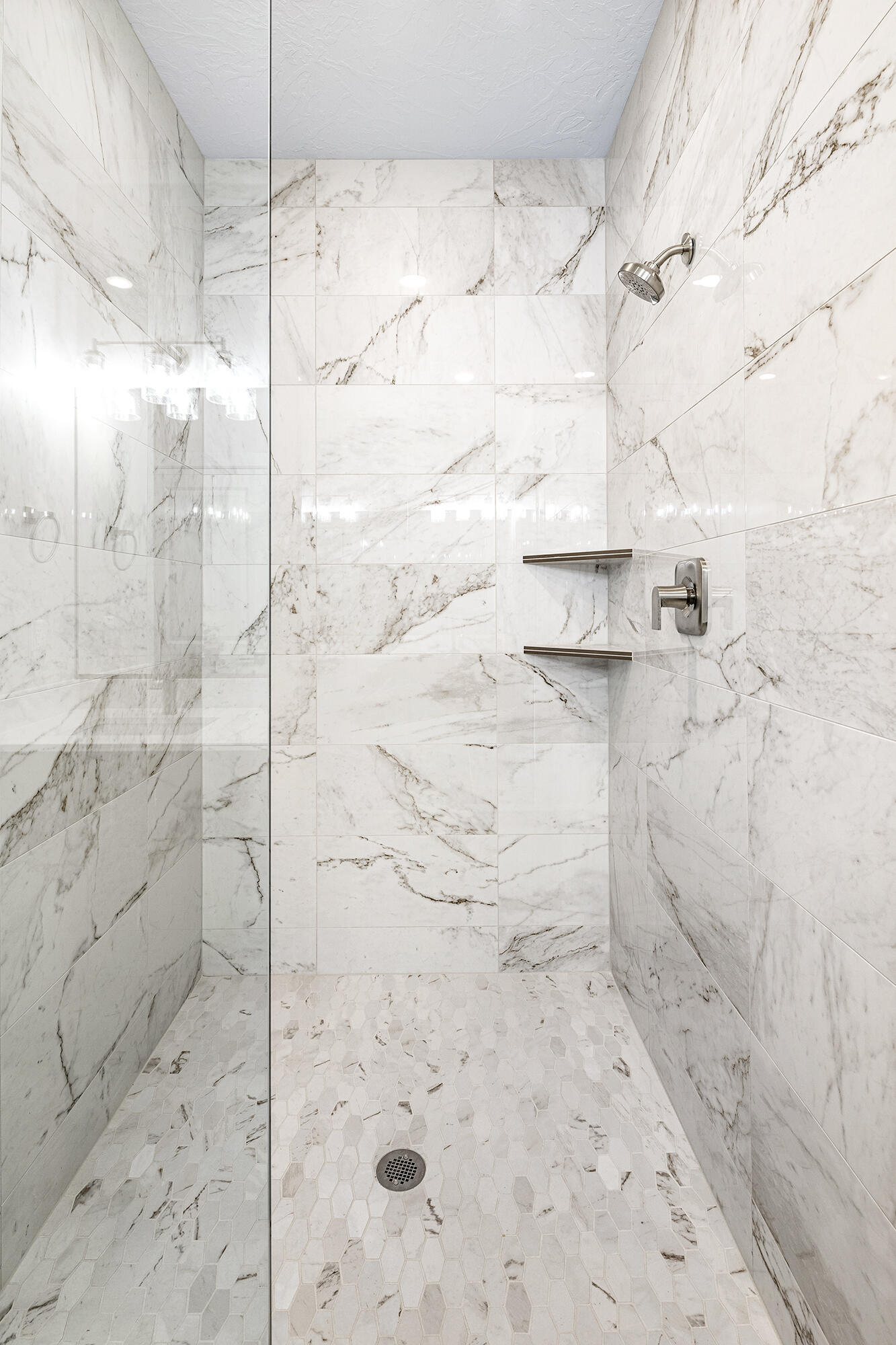 EAGLE POINTE - Residential