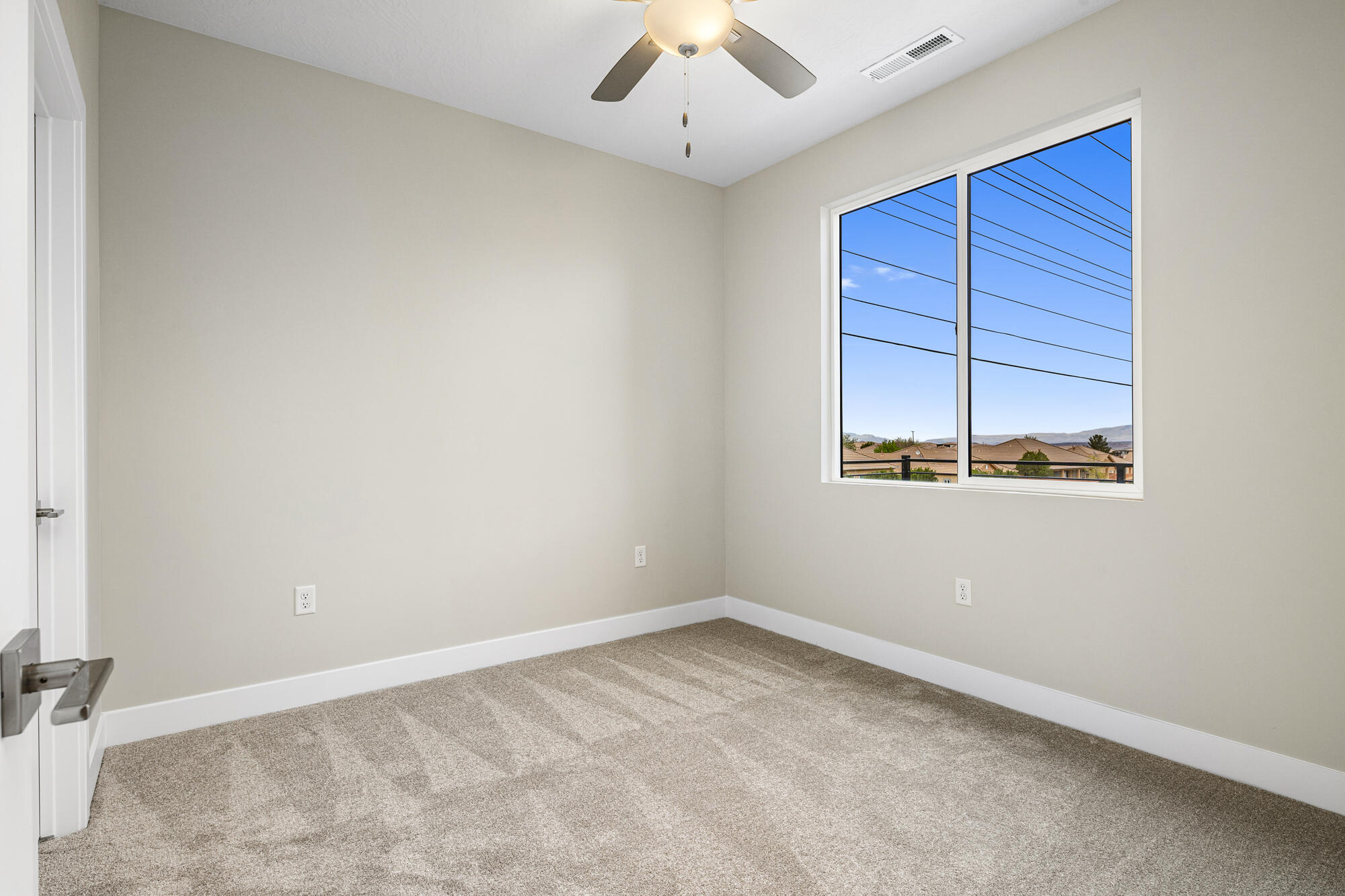 EAGLE POINTE - Residential