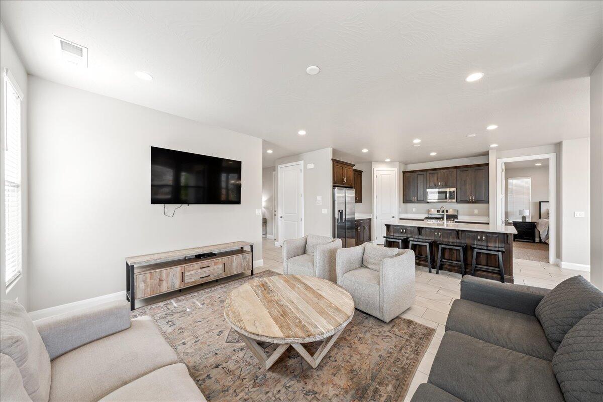 PASEOS AT SIENNA HILLS - Residential