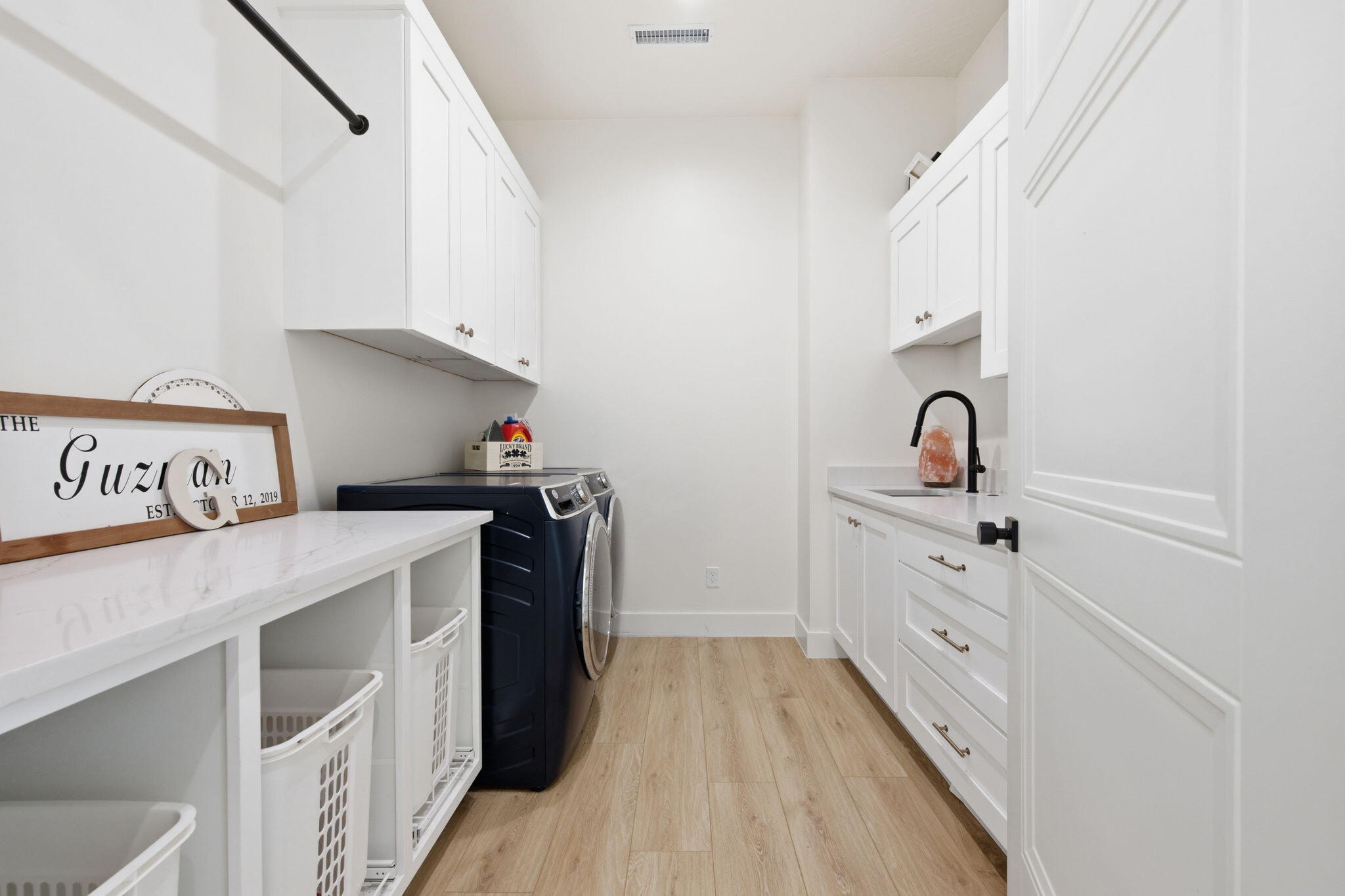 SCENIC SUNRISE - Residential