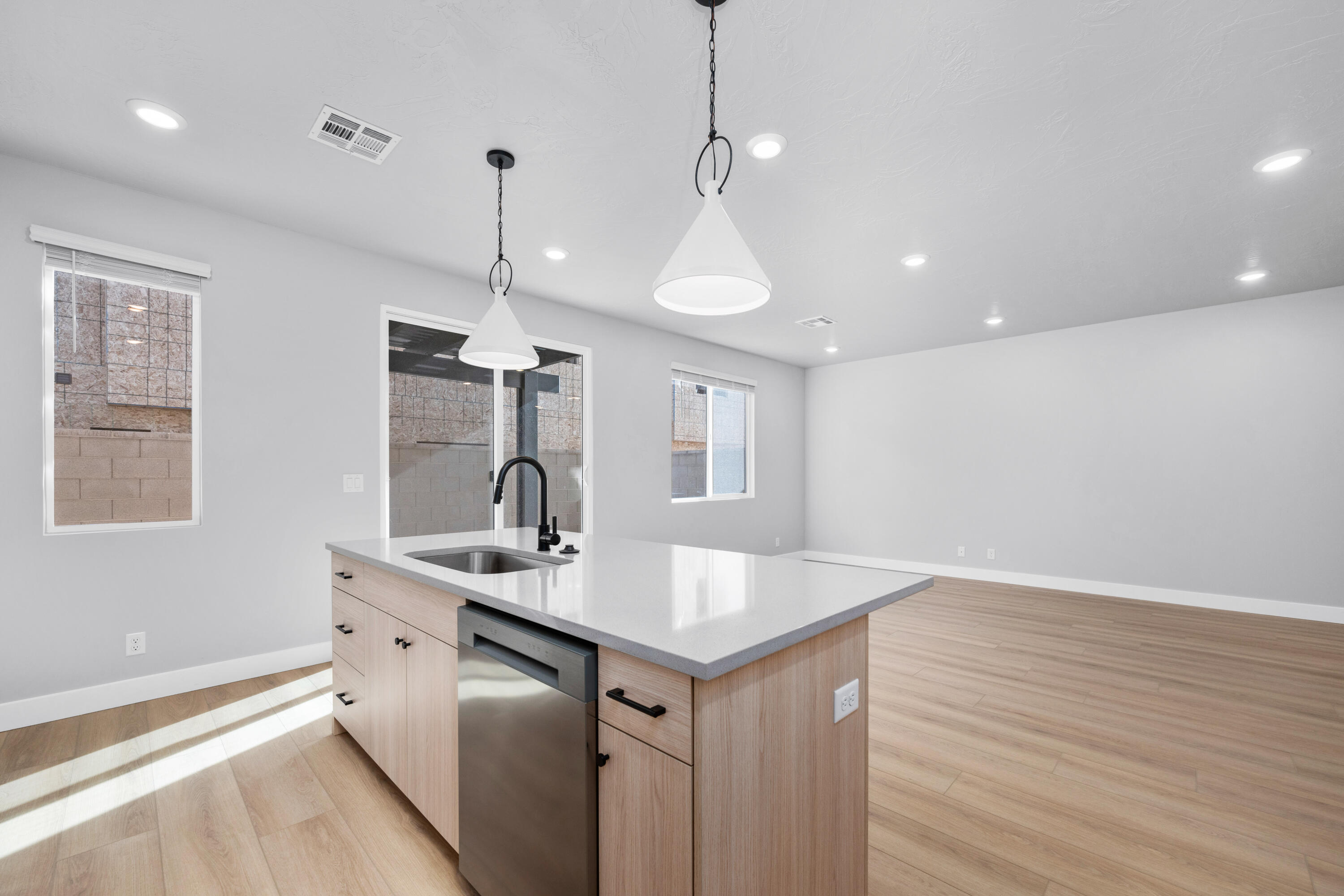 RISE AT CORAL CANYON - Residential