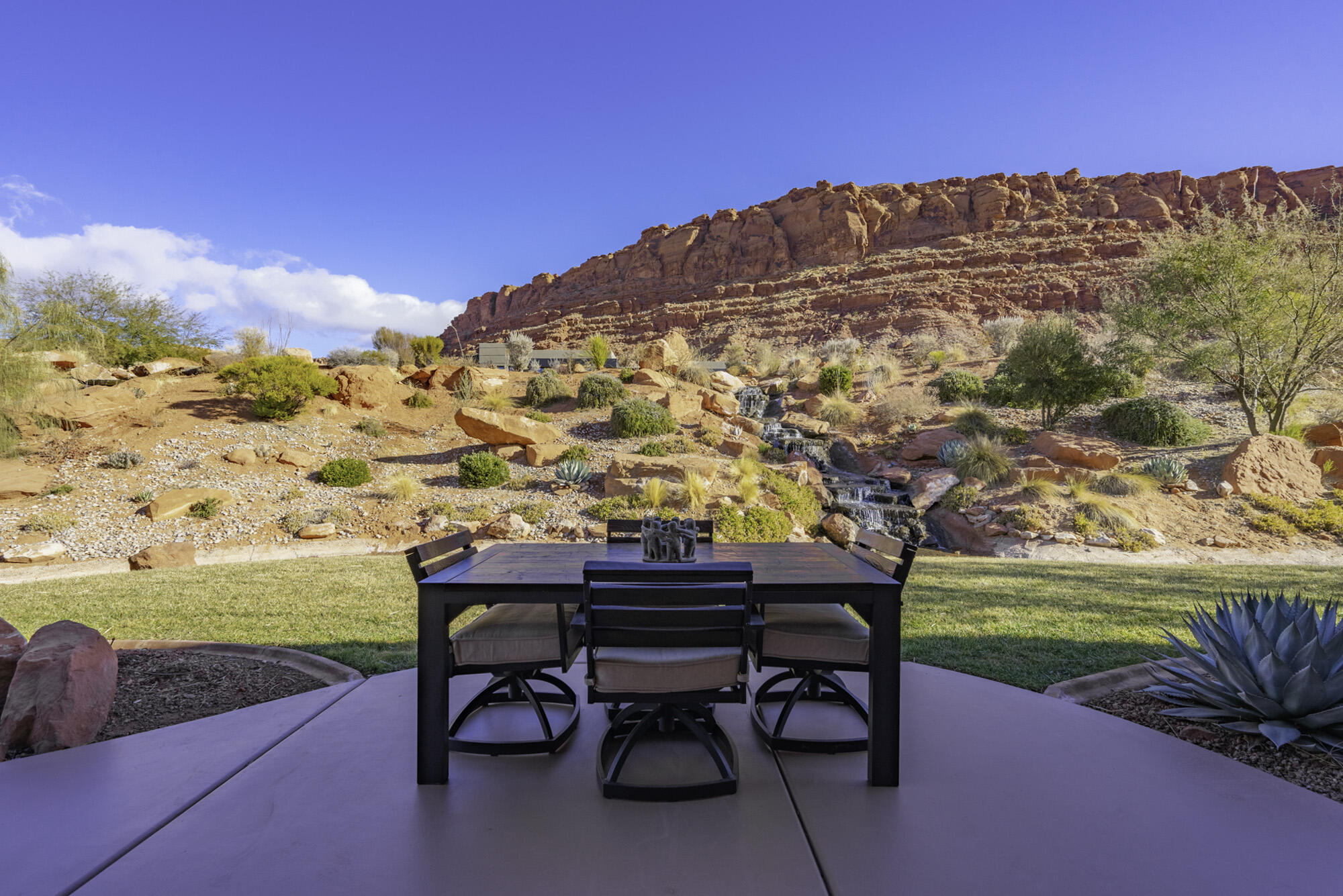 KACHINA SPRINGS EAST AT ENTRADA - Residential
