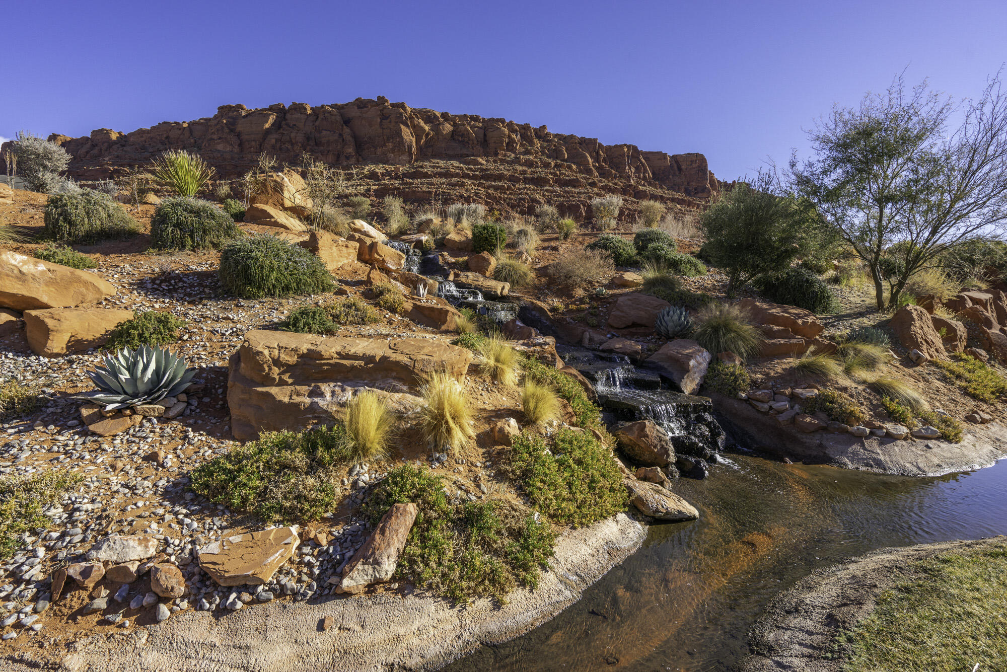 KACHINA SPRINGS EAST AT ENTRADA - Residential