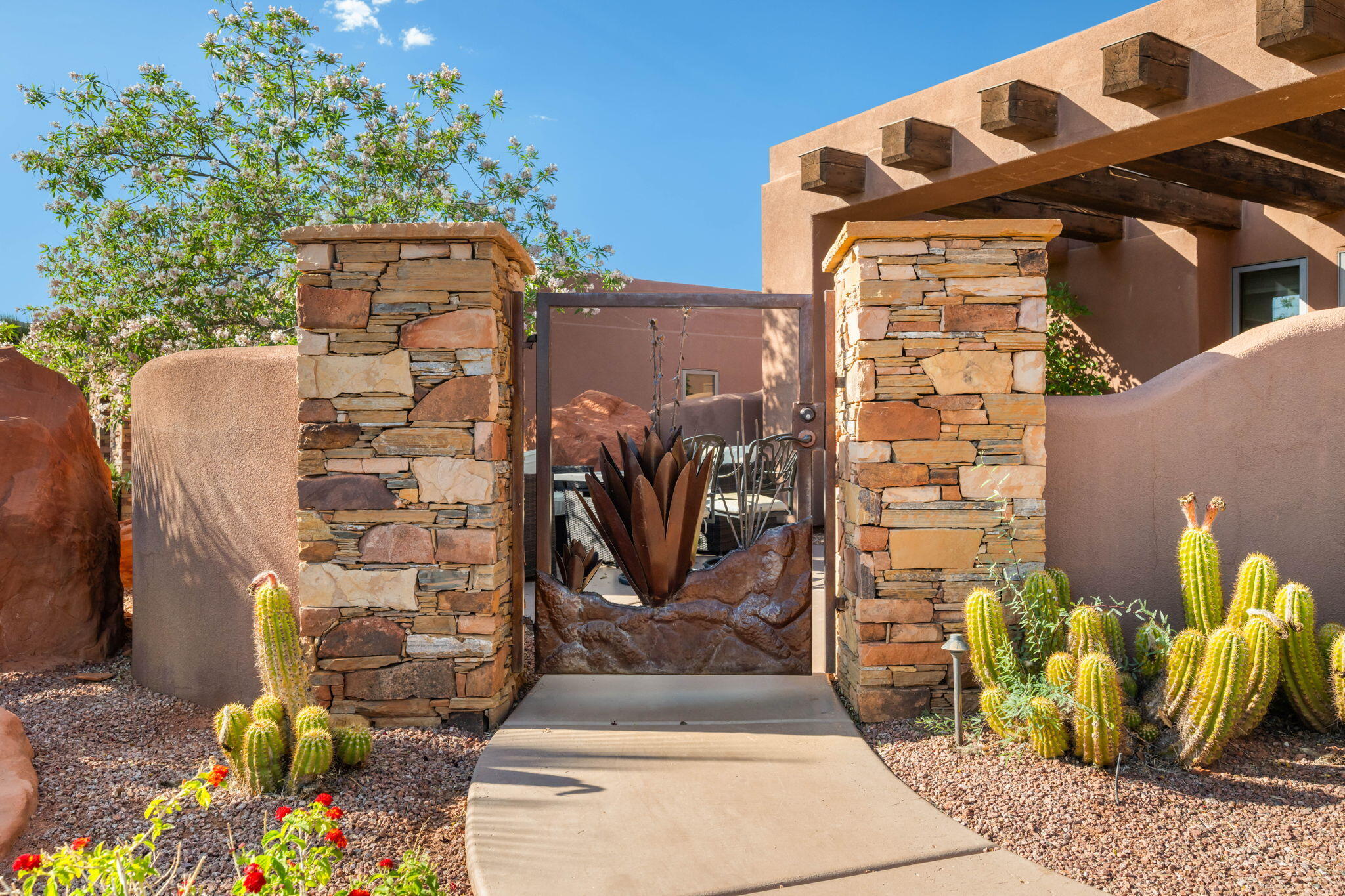 KACHINA SPRINGS EAST AT ENTRADA - Residential