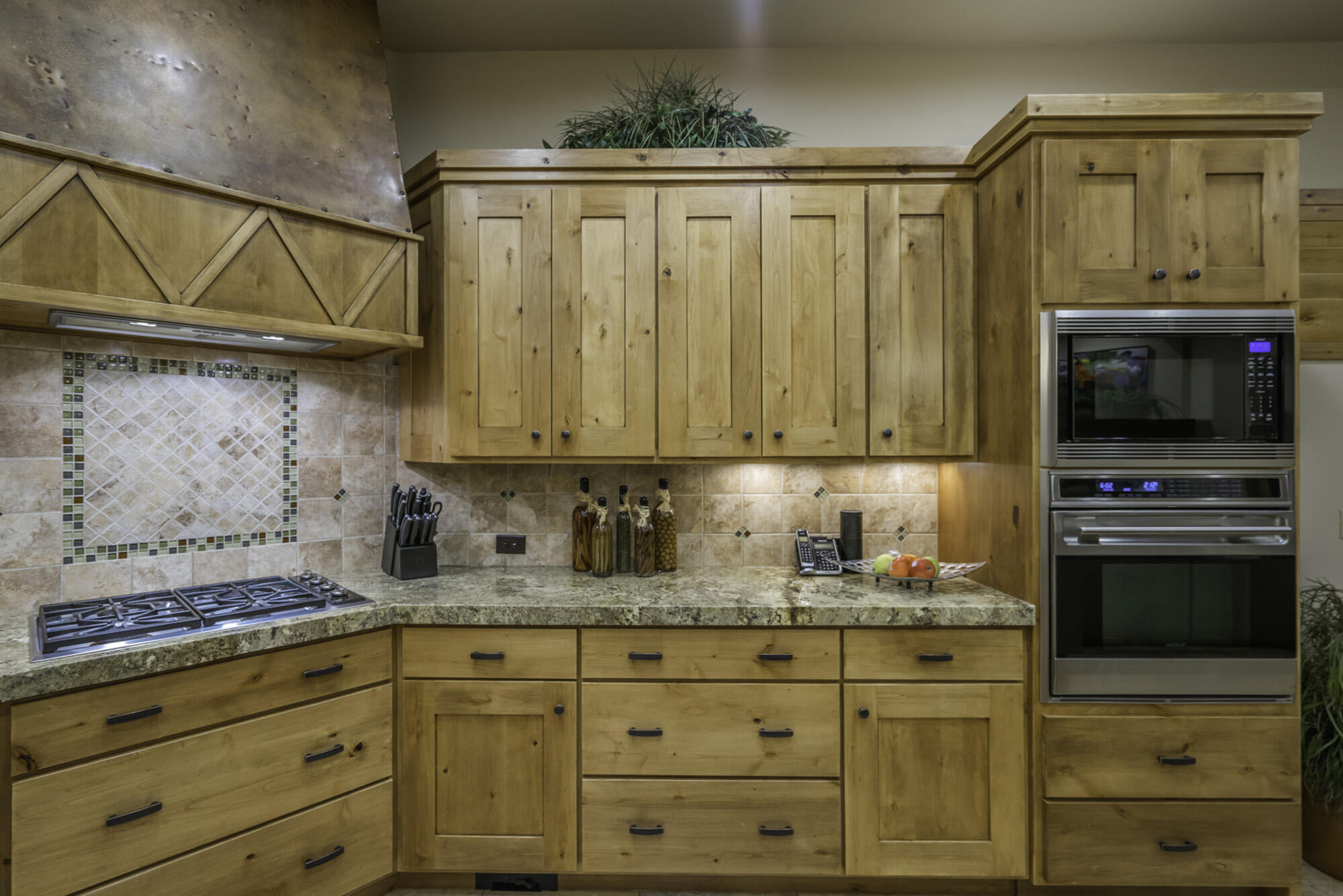 KACHINA SPRINGS EAST AT ENTRADA - Residential