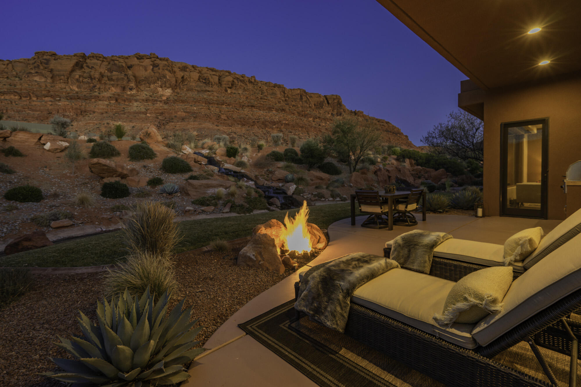 KACHINA SPRINGS EAST AT ENTRADA - Residential