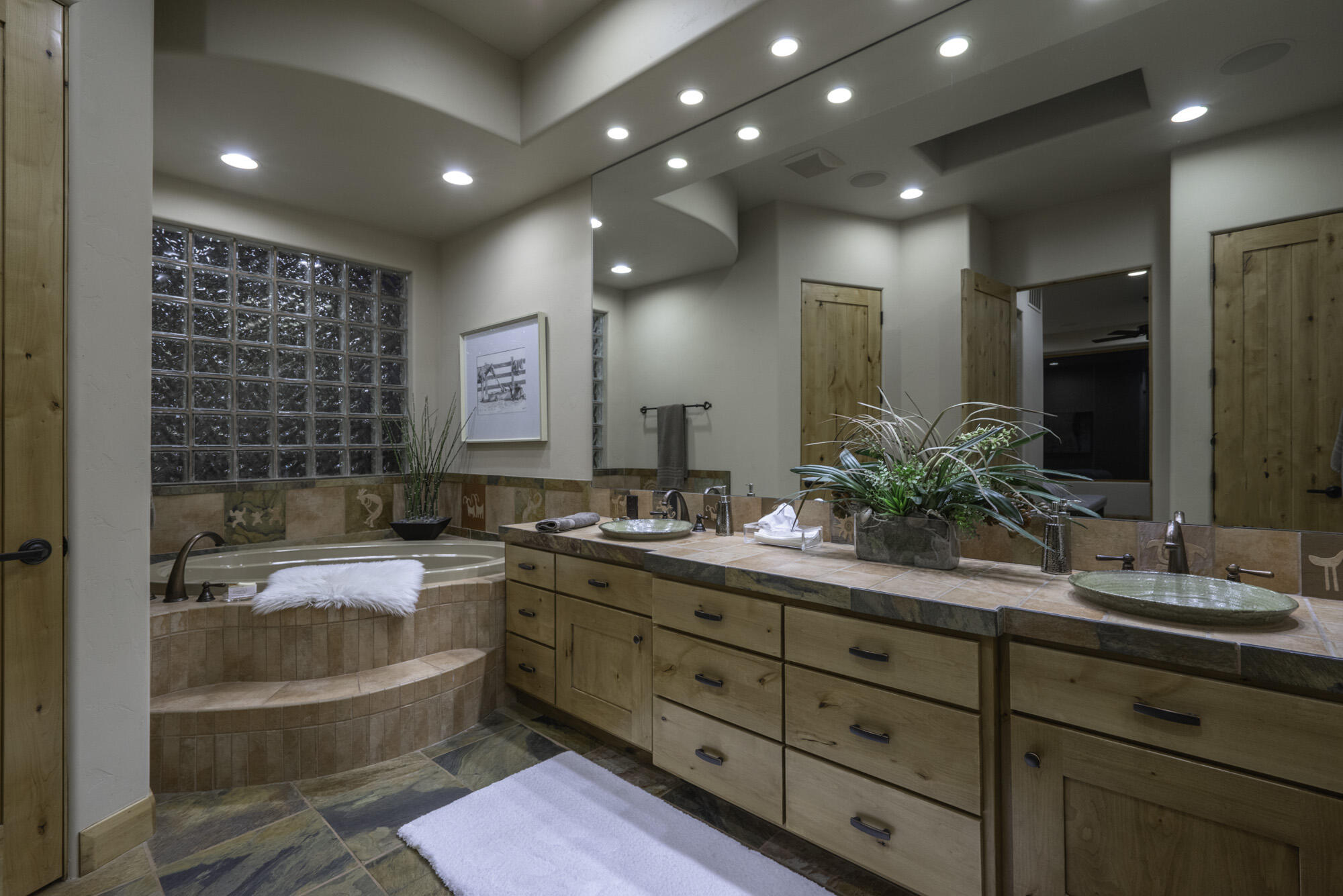 KACHINA SPRINGS EAST AT ENTRADA - Residential