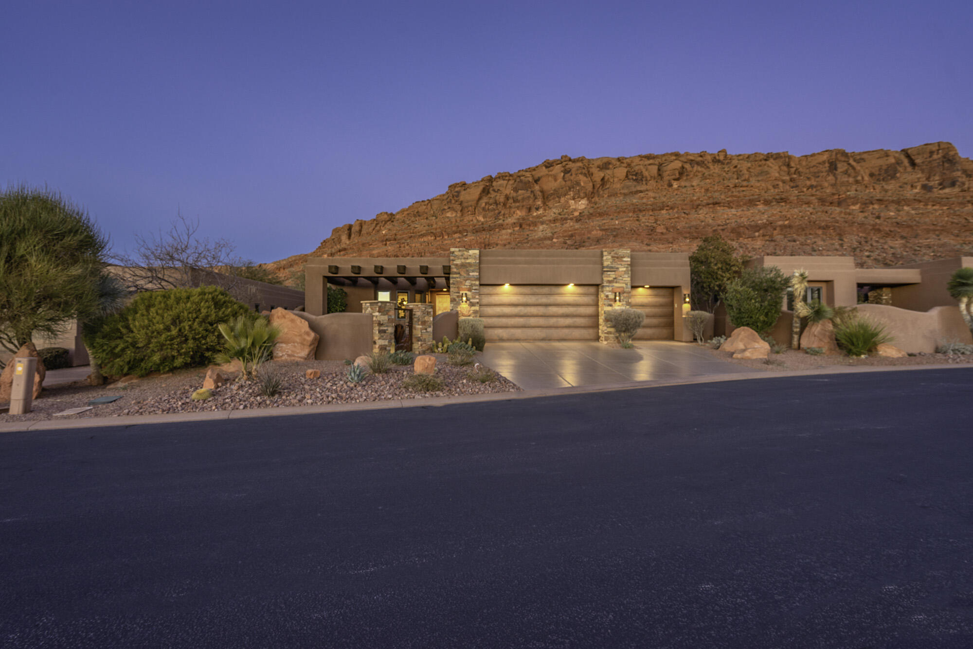 KACHINA SPRINGS EAST AT ENTRADA - Residential
