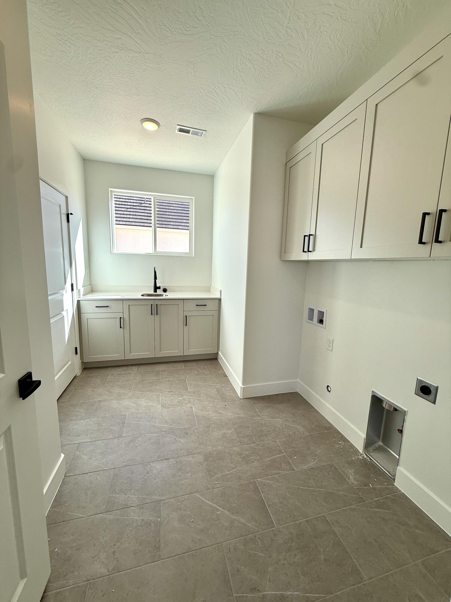 DESERT RESERVE - Residential