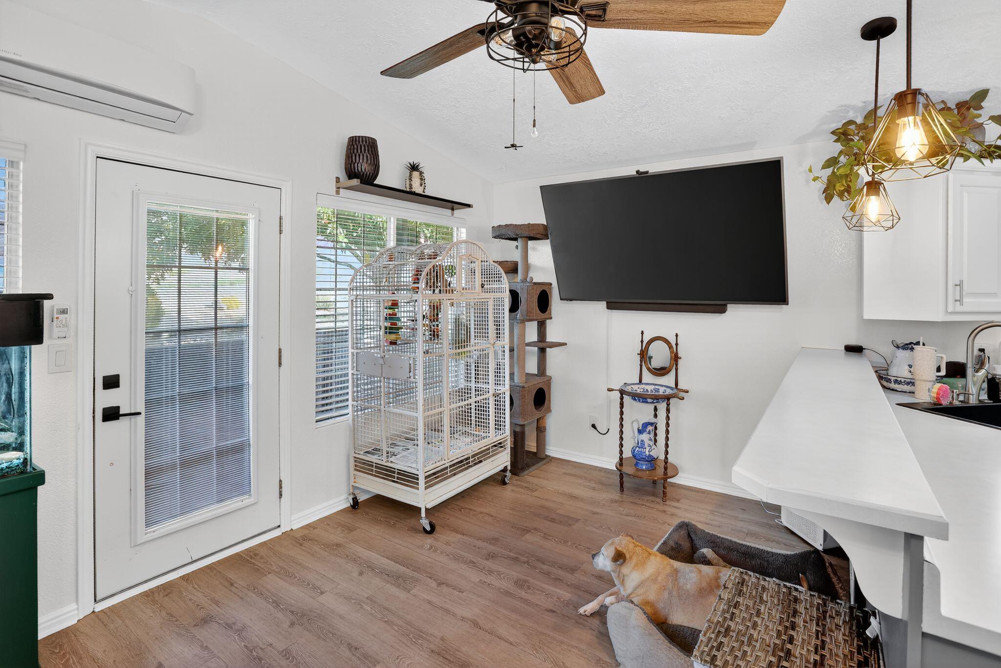 HARRISBURG LAKESIDE ESTATES - Residential