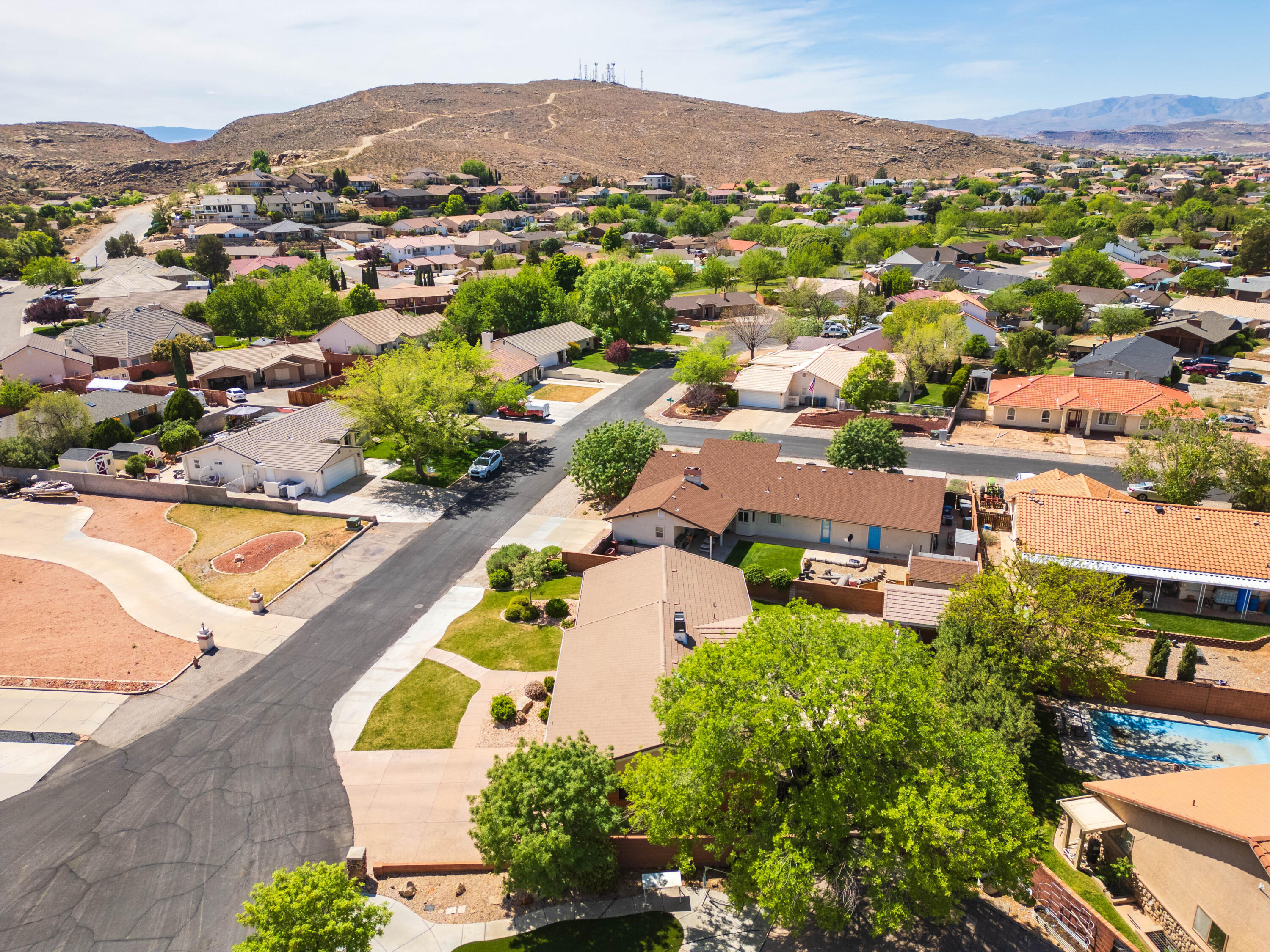 BLOOMINGTON HILLS - Residential