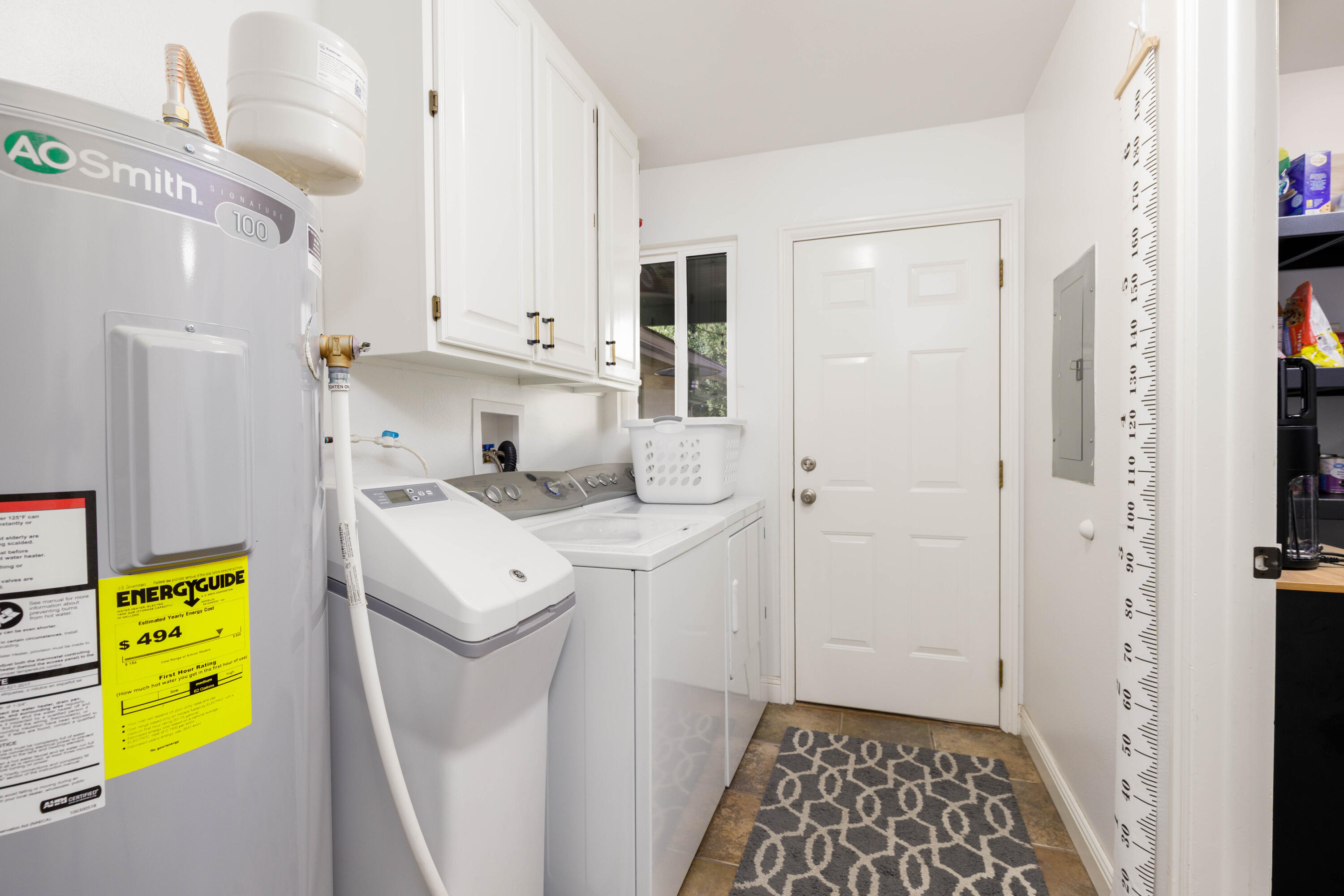 BLOOMINGTON HILLS - Residential