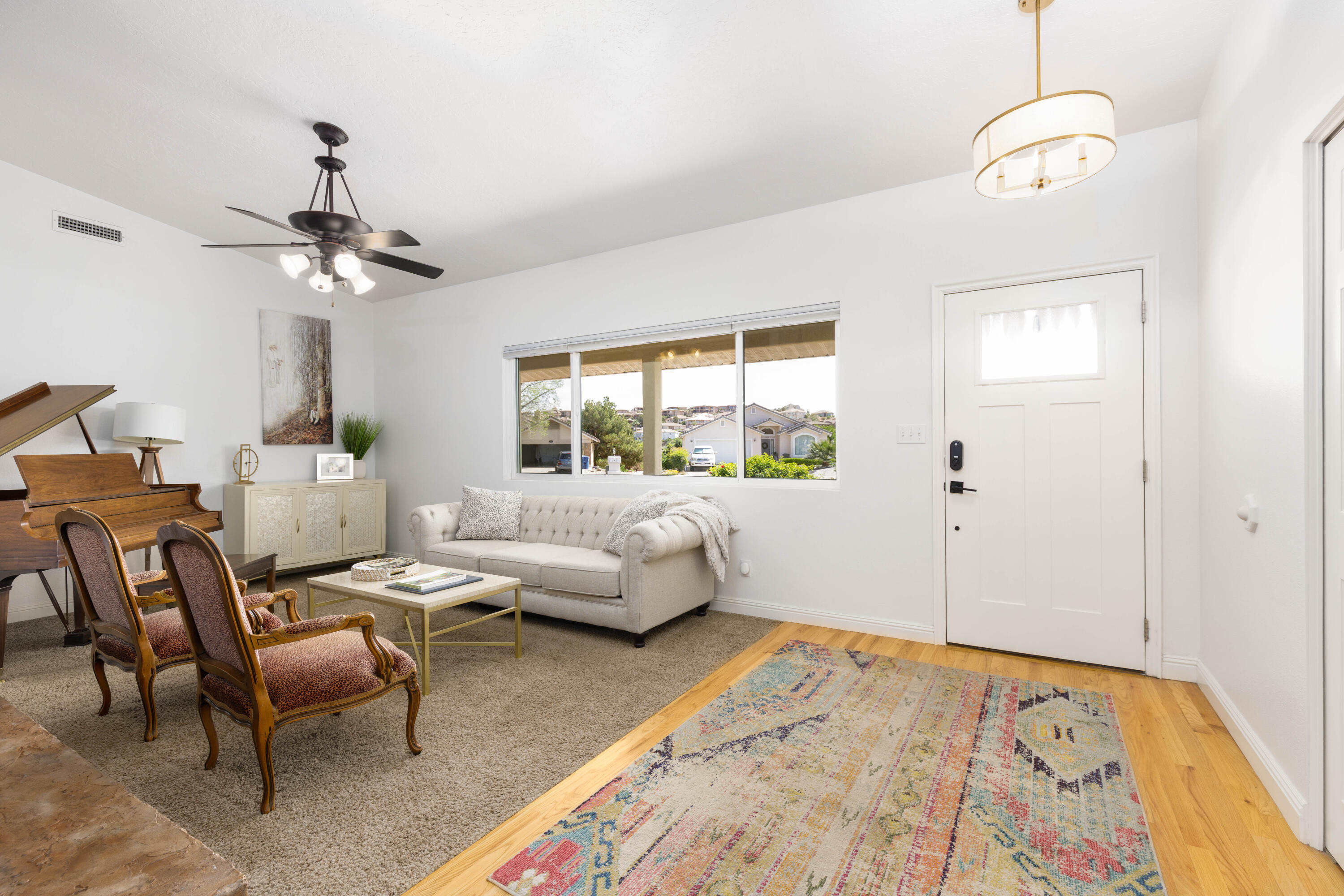 BLOOMINGTON HILLS - Residential