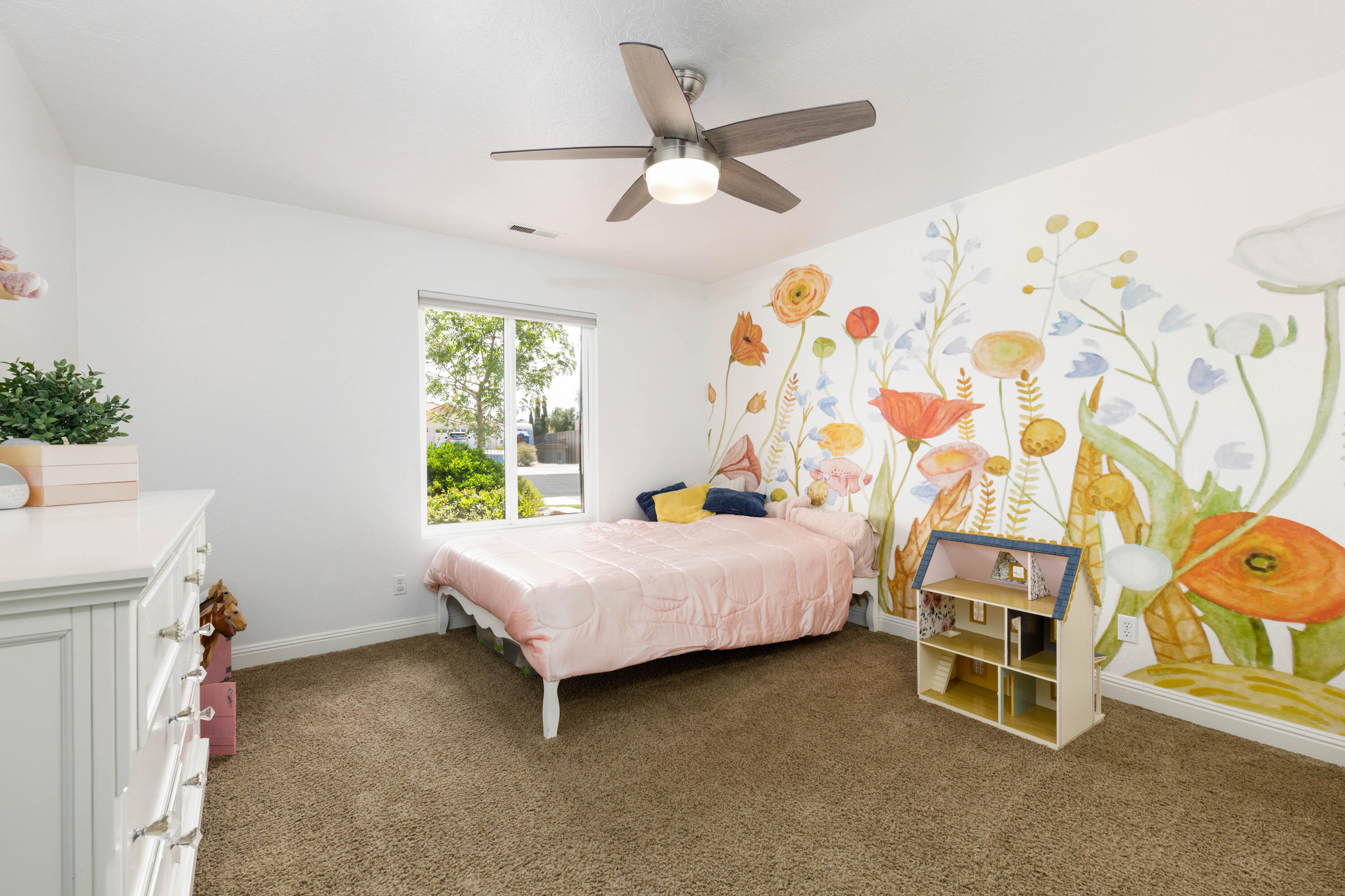 BLOOMINGTON HILLS - Residential