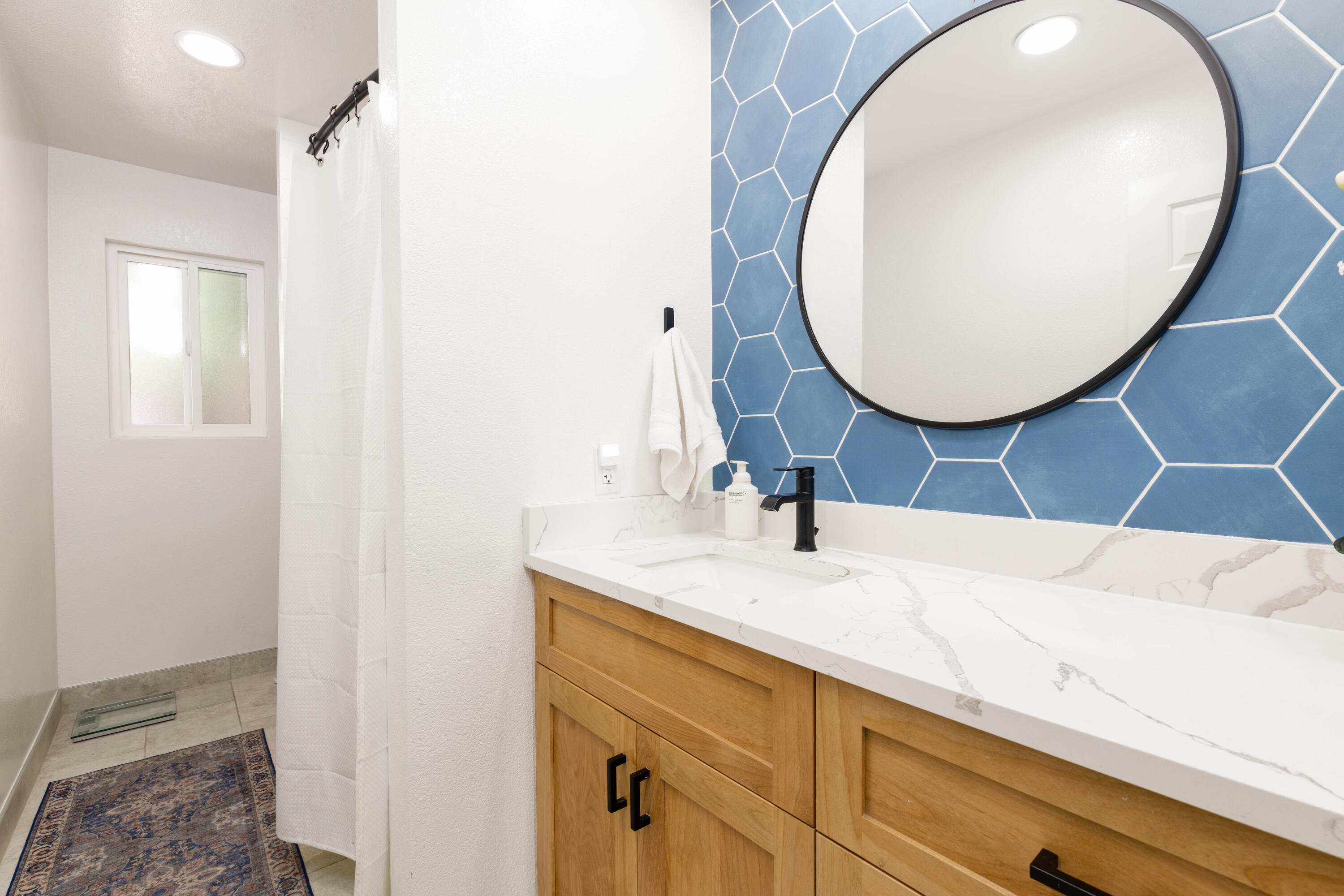 BLOOMINGTON HILLS - Residential