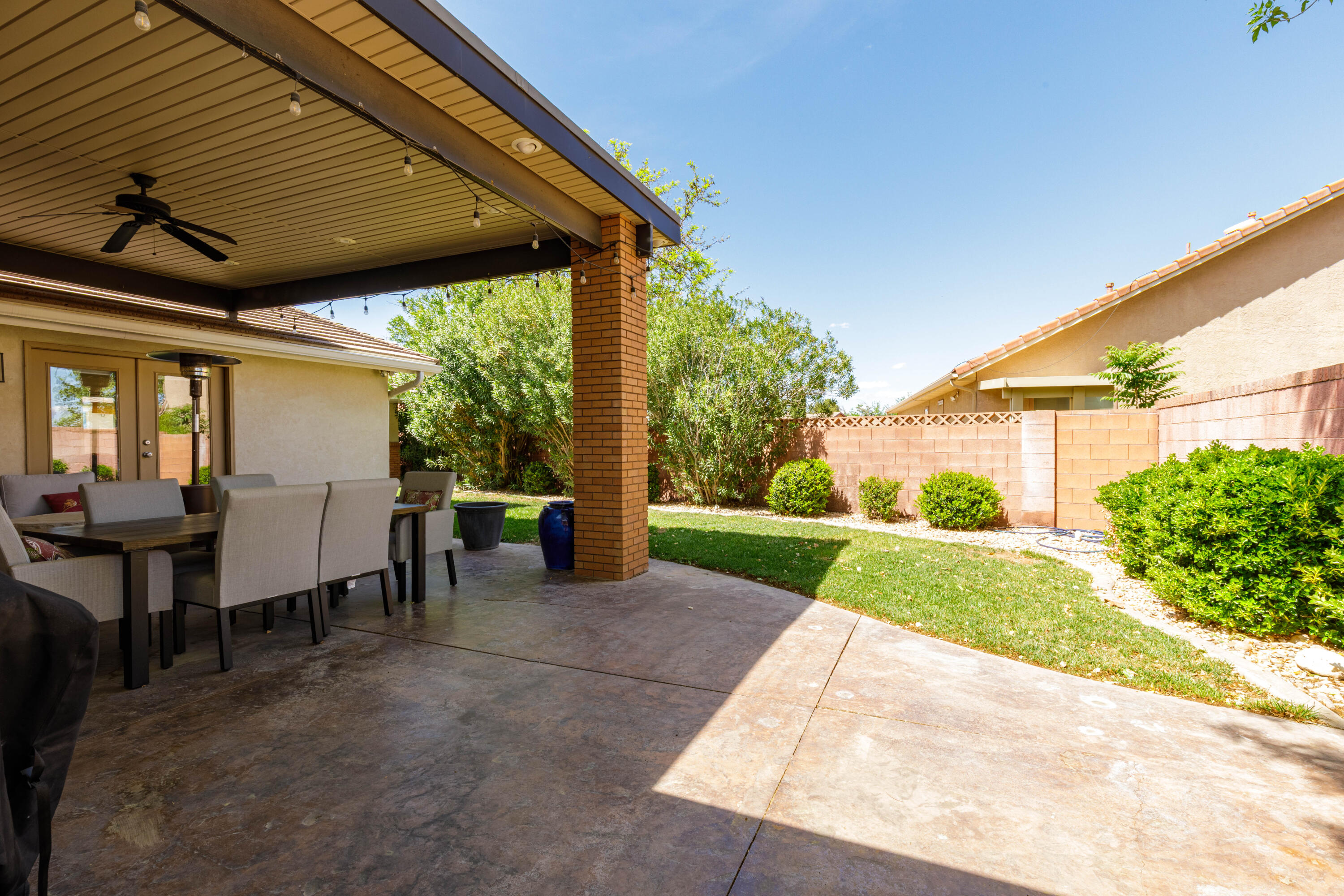 BLOOMINGTON HILLS - Residential