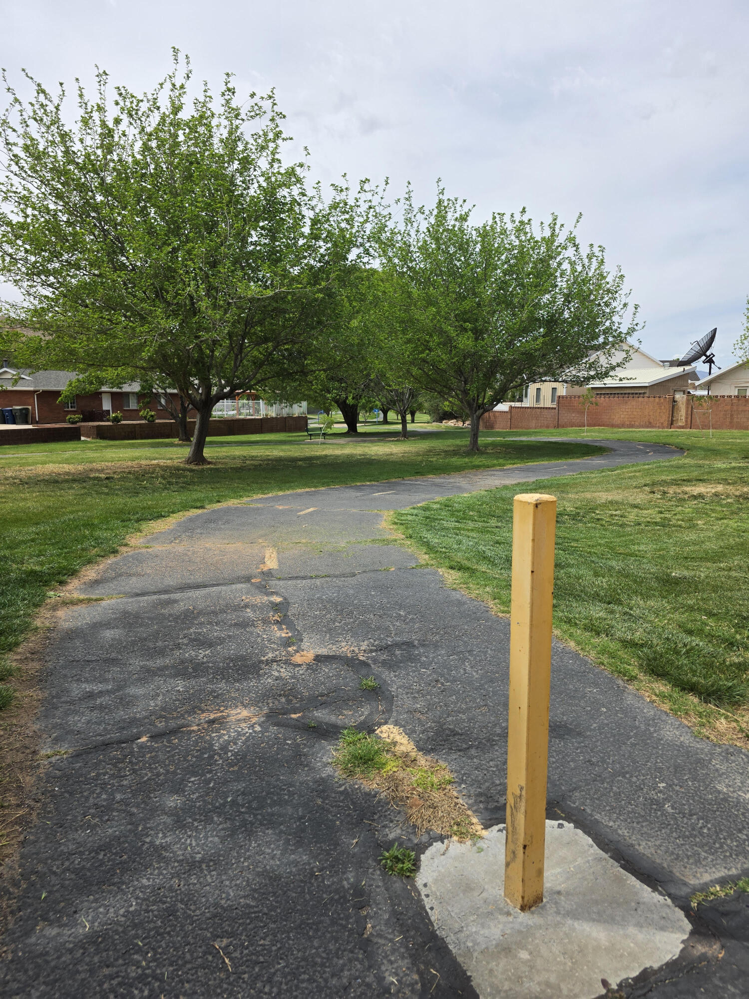 BLOOMINGTON HILLS - Residential