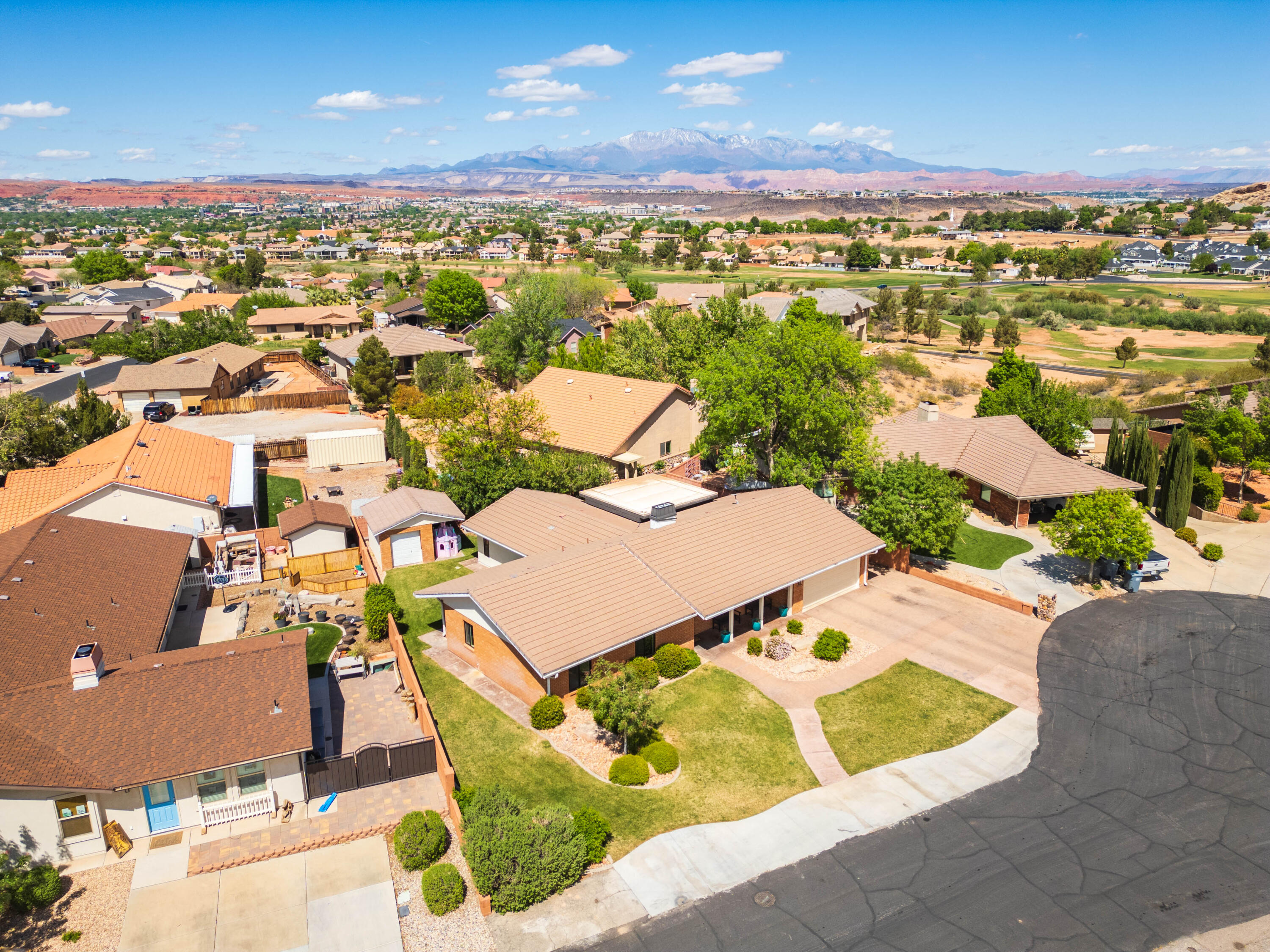 BLOOMINGTON HILLS - Residential