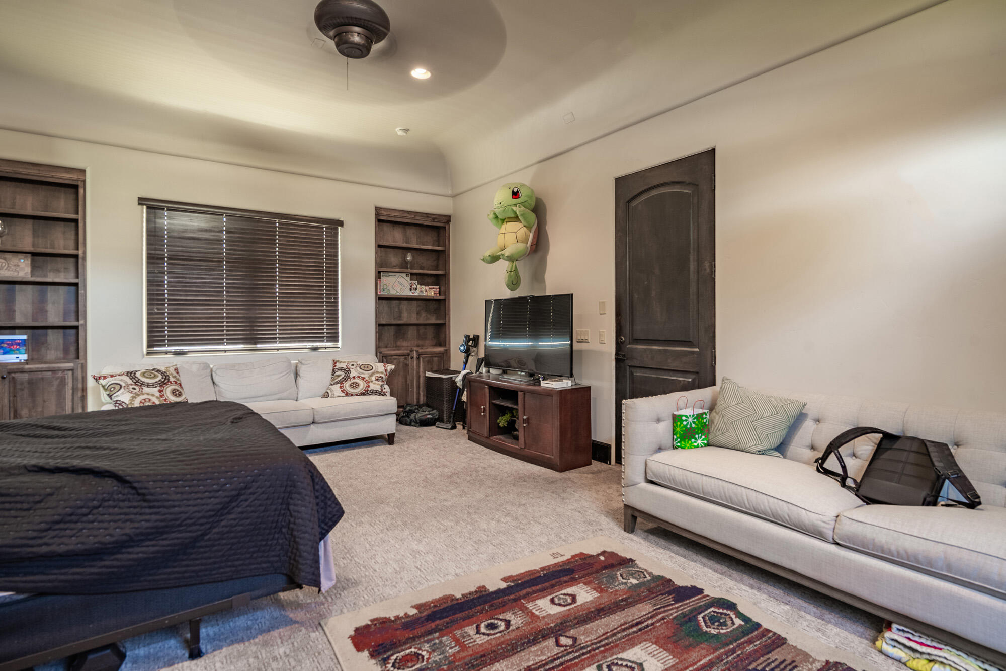 VILLA BONITA ESTATES - Residential