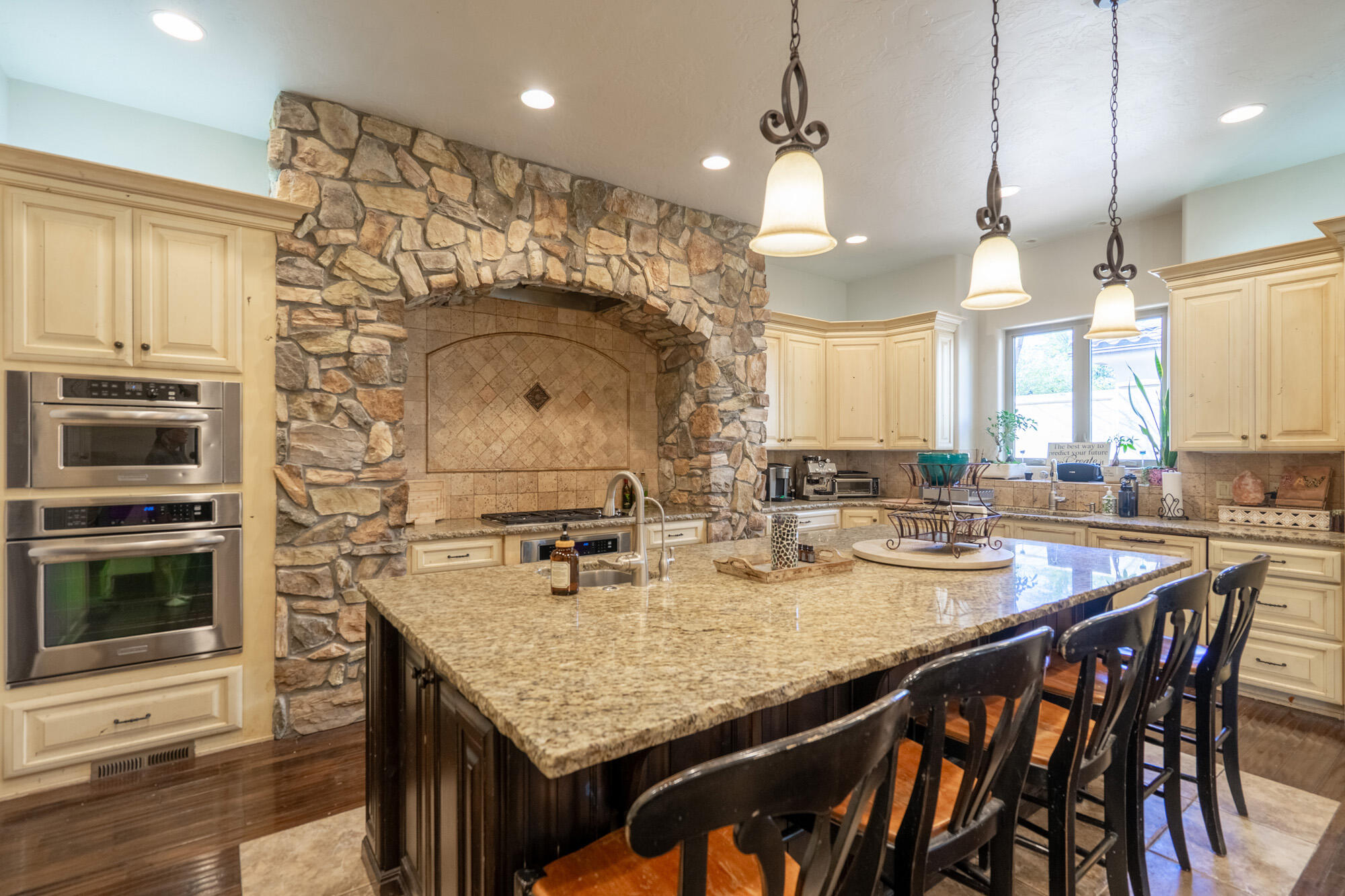 VILLA BONITA ESTATES - Residential