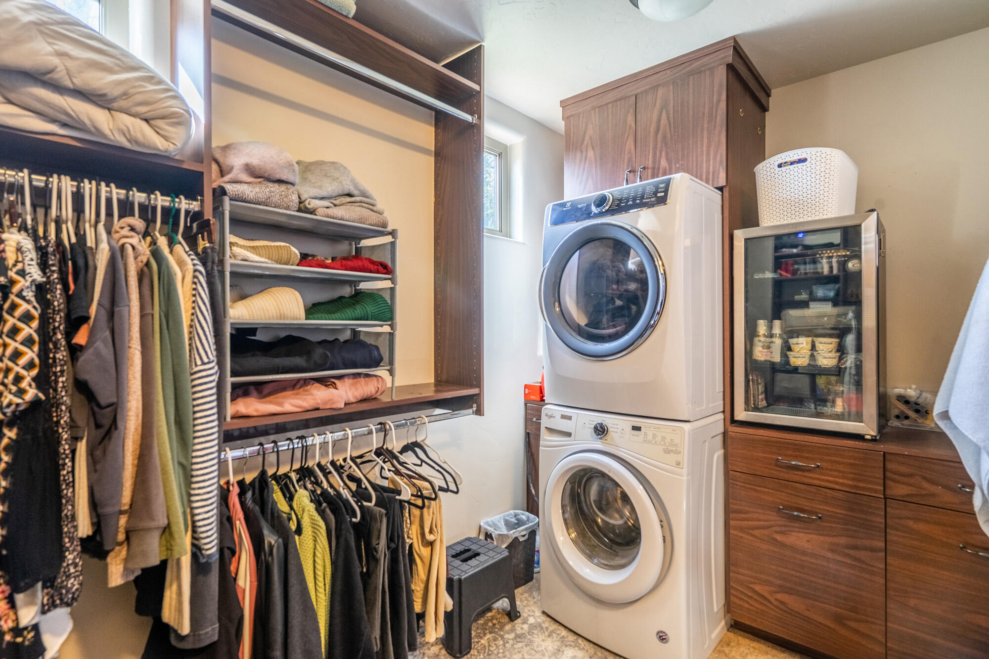 VILLA BONITA ESTATES - Residential