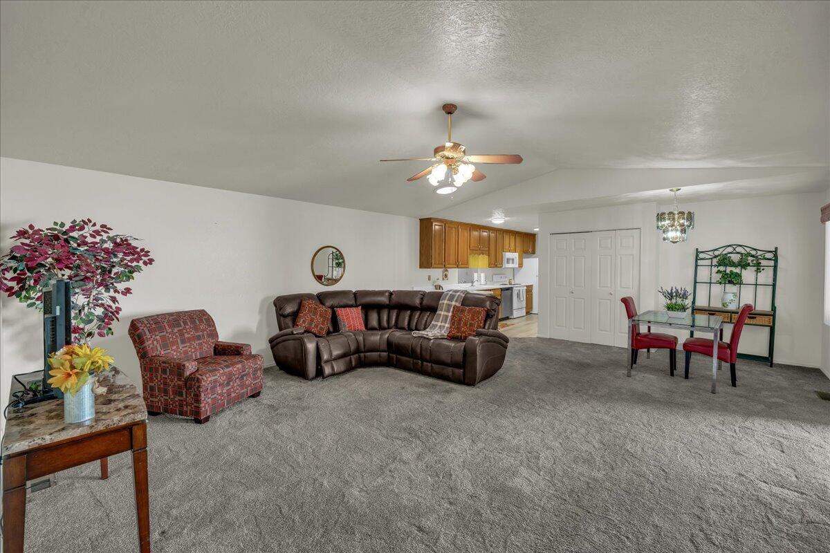 VISTA RIDGE ESTATES - Residential