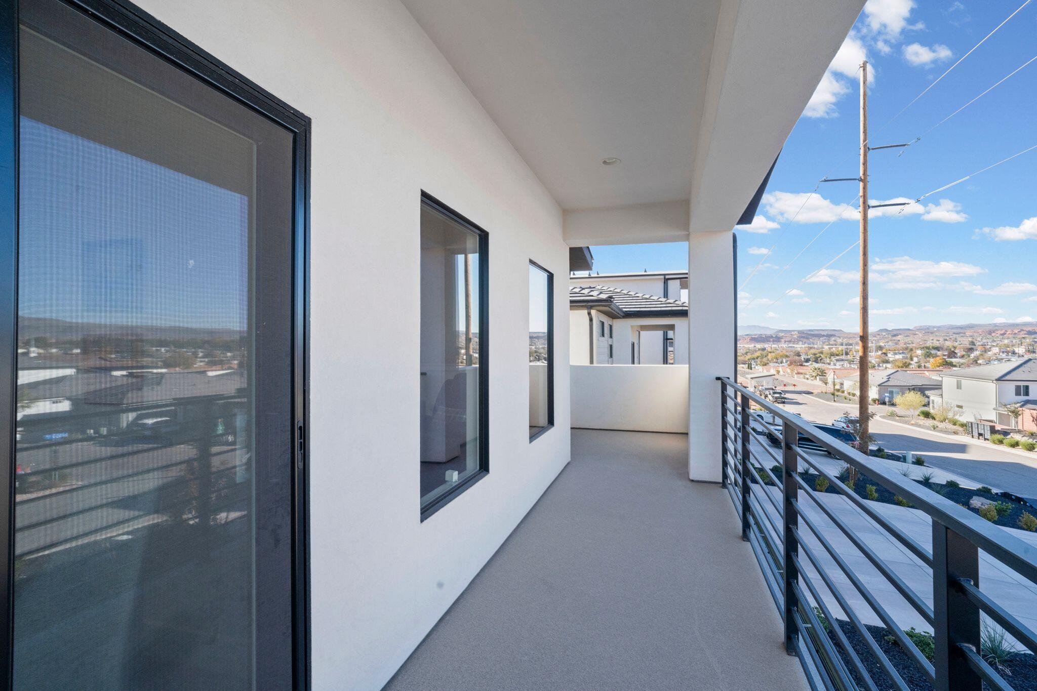 DESERT FLOWER - Residential