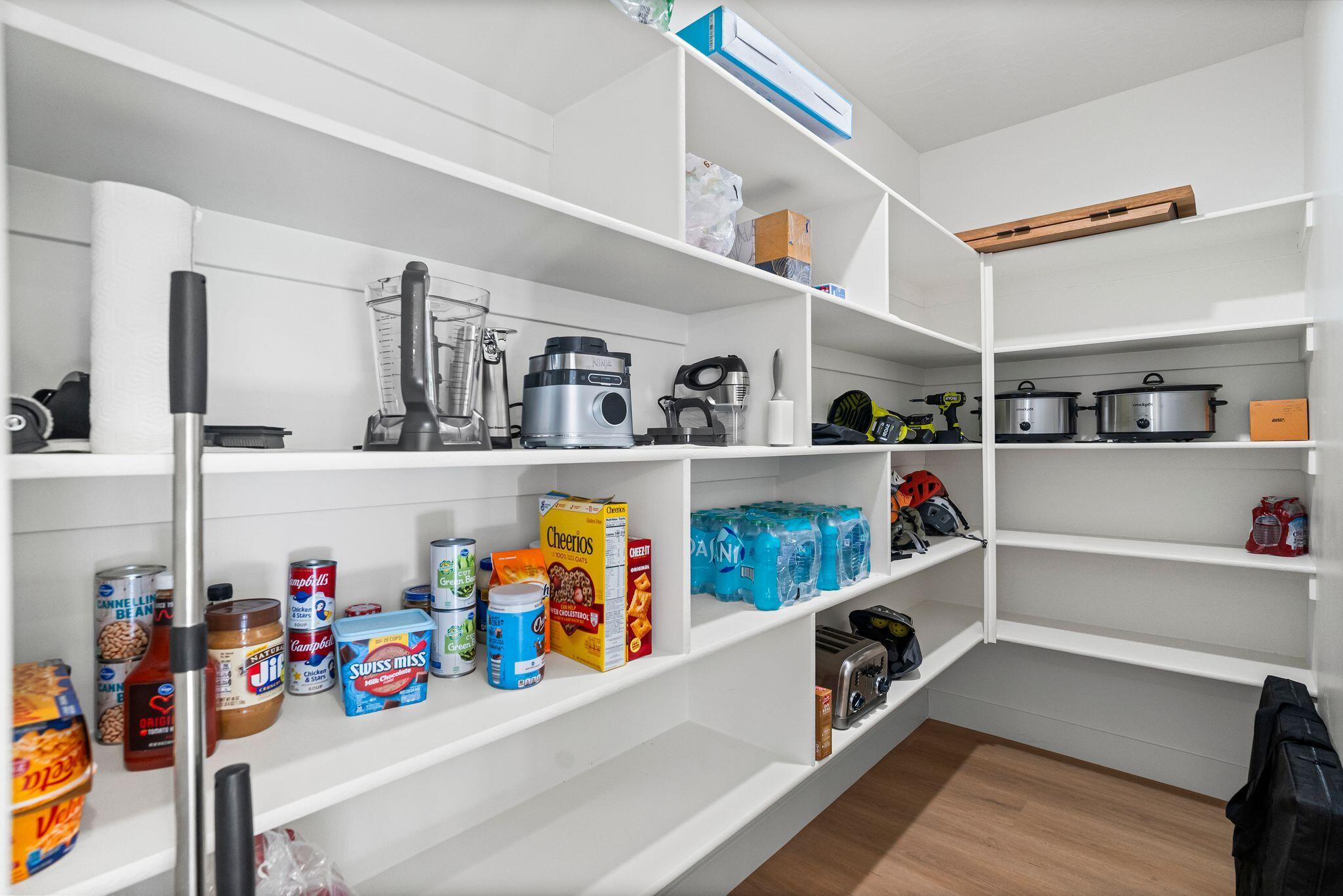 DESERT FLOWER - Residential