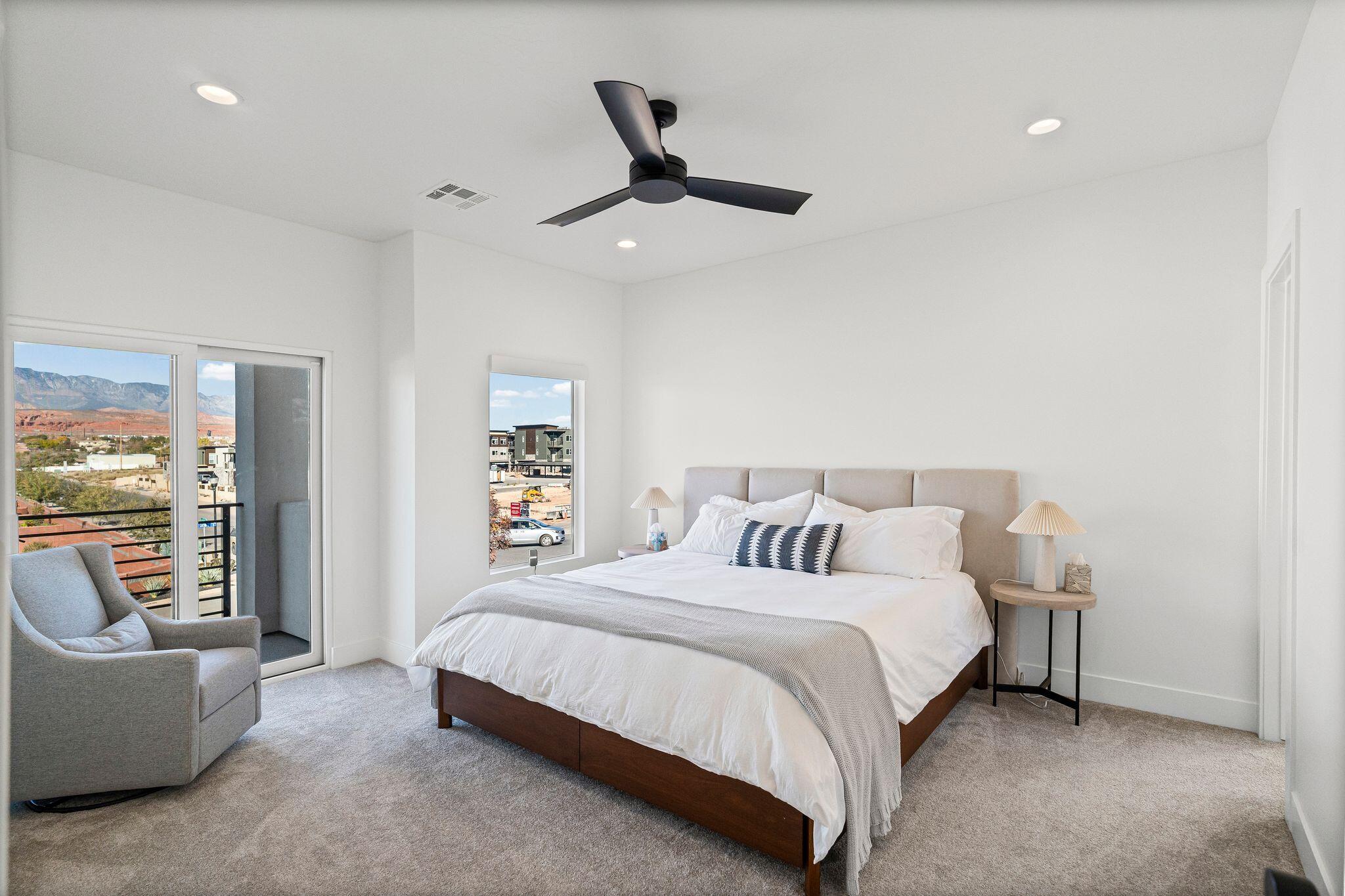 DESERT FLOWER - Residential