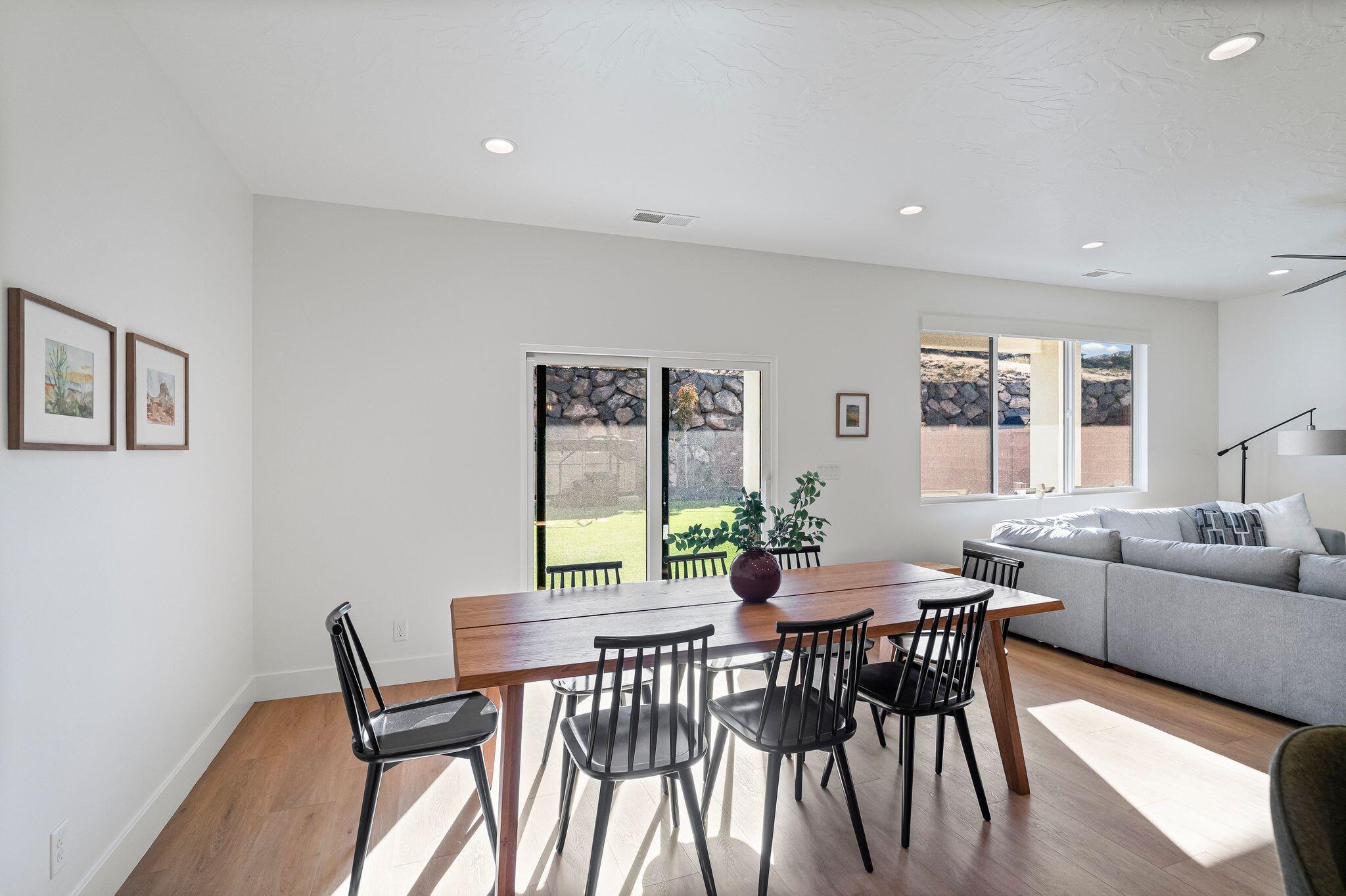 DESERT FLOWER - Residential