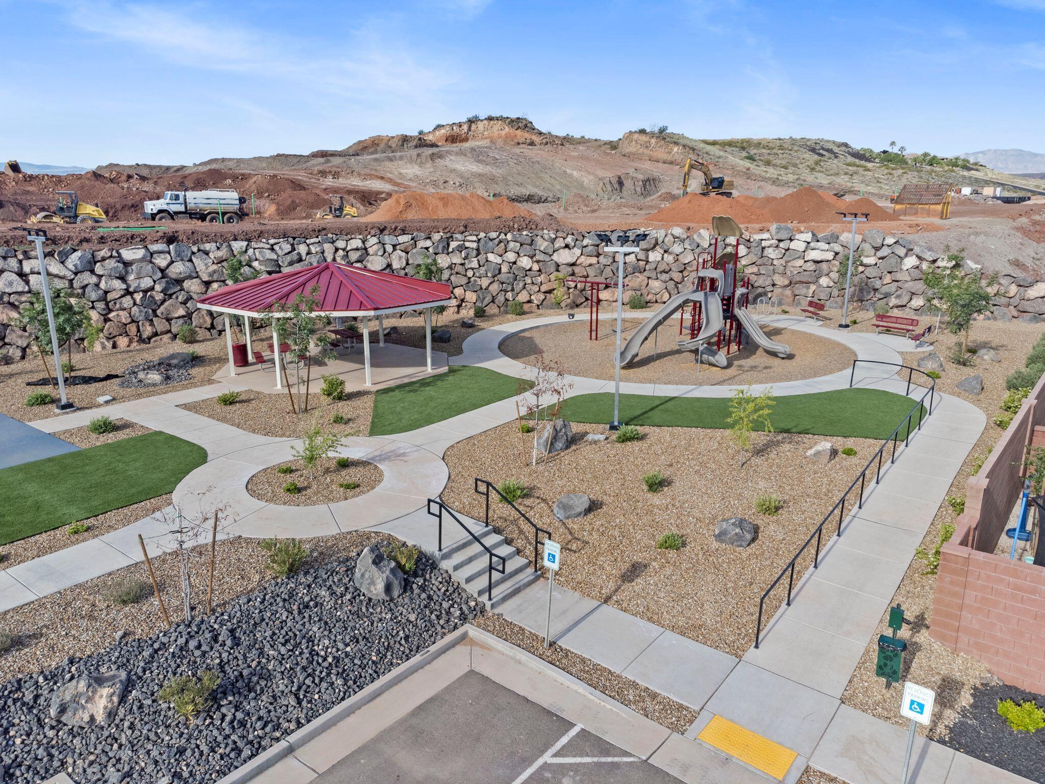 DESERT FLOWER - Residential