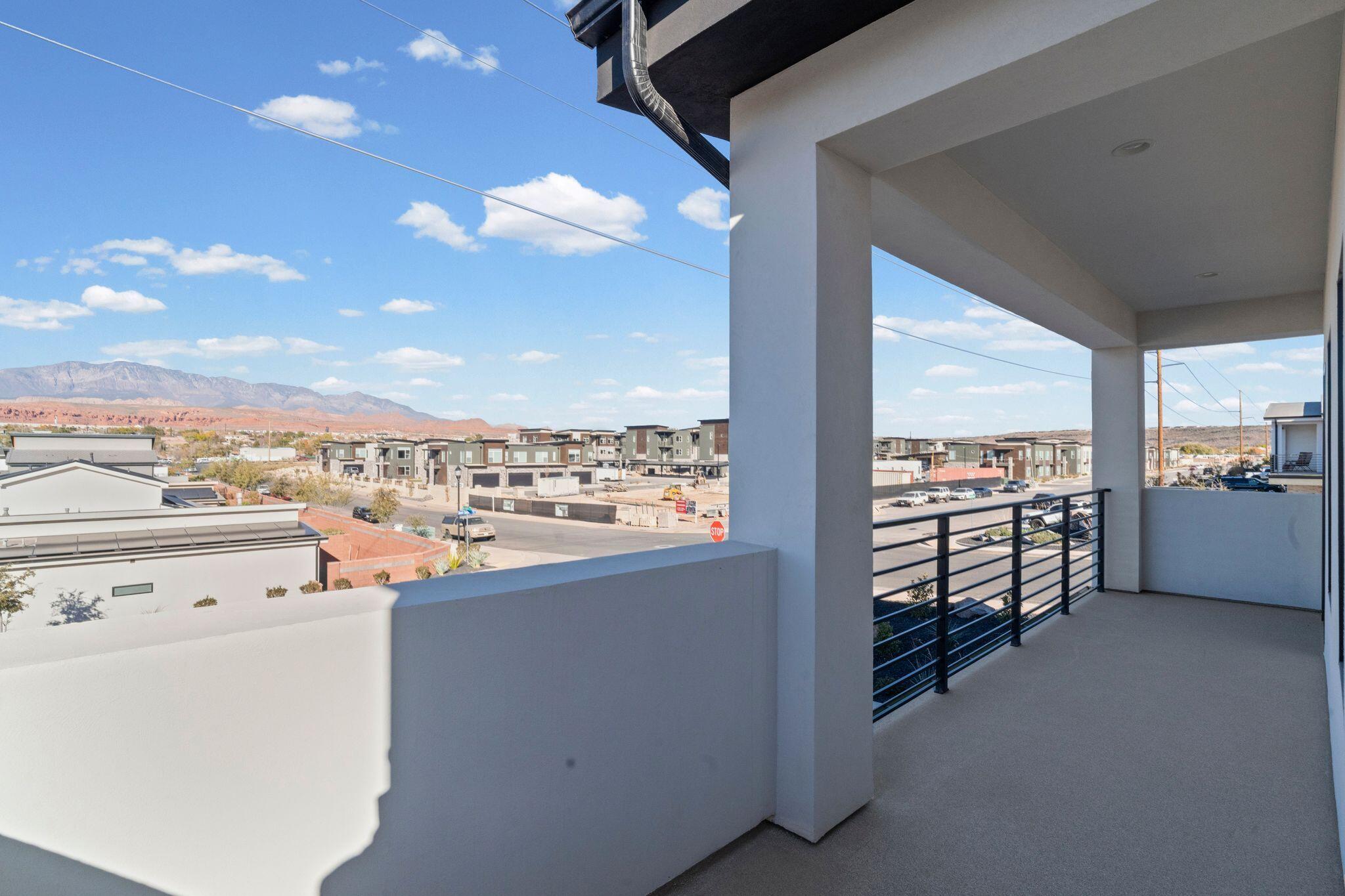 DESERT FLOWER - Residential