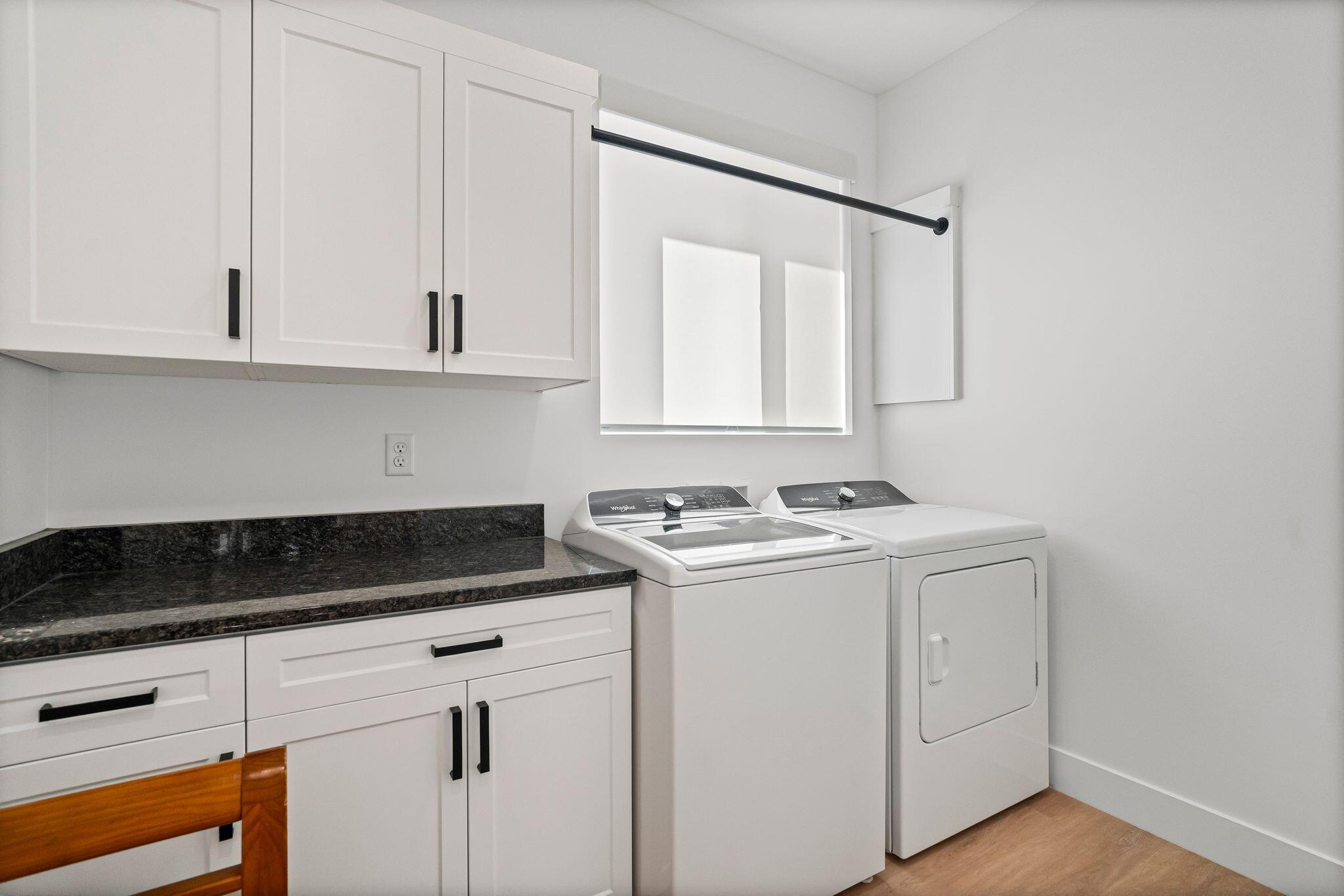 DESERT FLOWER - Residential