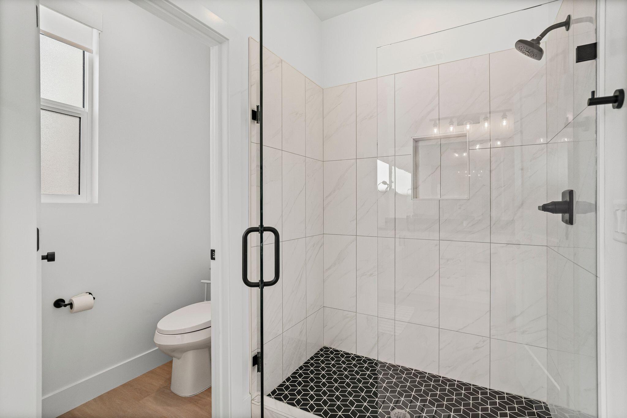 DESERT FLOWER - Residential