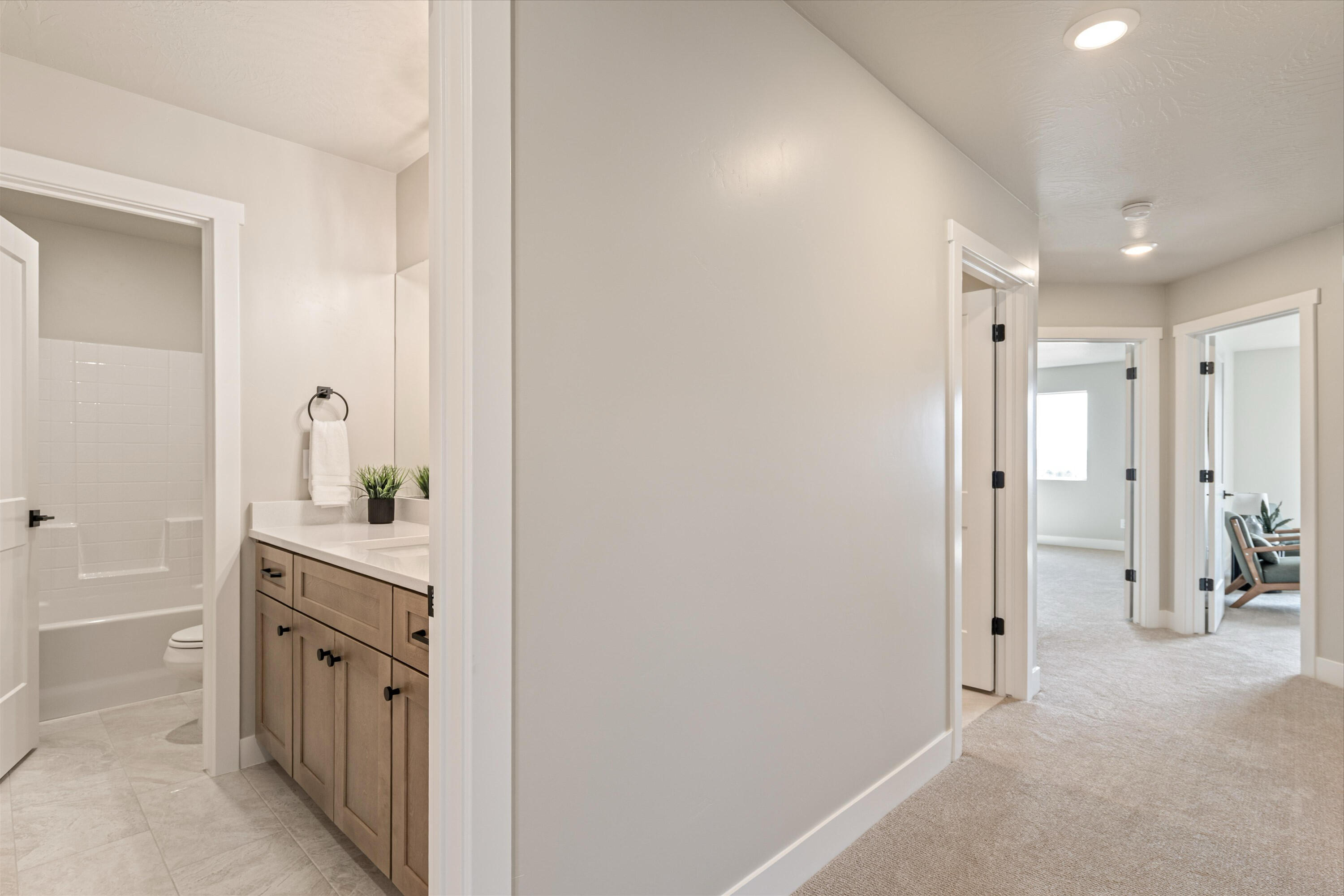 HURRICANE HEIGHTS TOWNHOMES - Residential